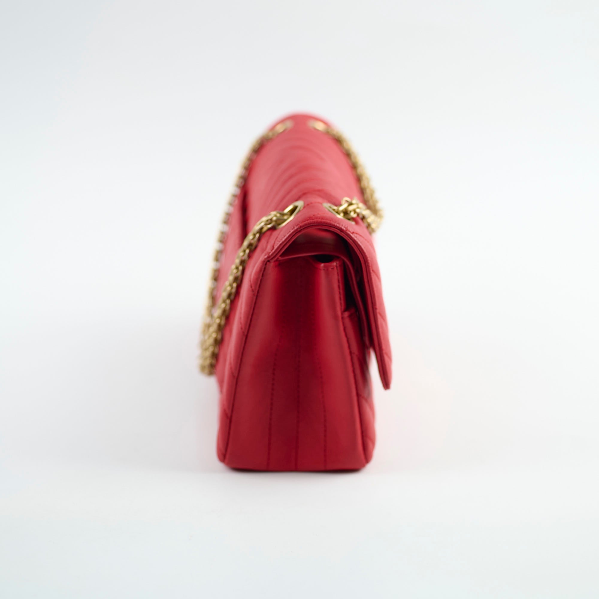 Chanel Reissue 226 Calfskin Red 27 series