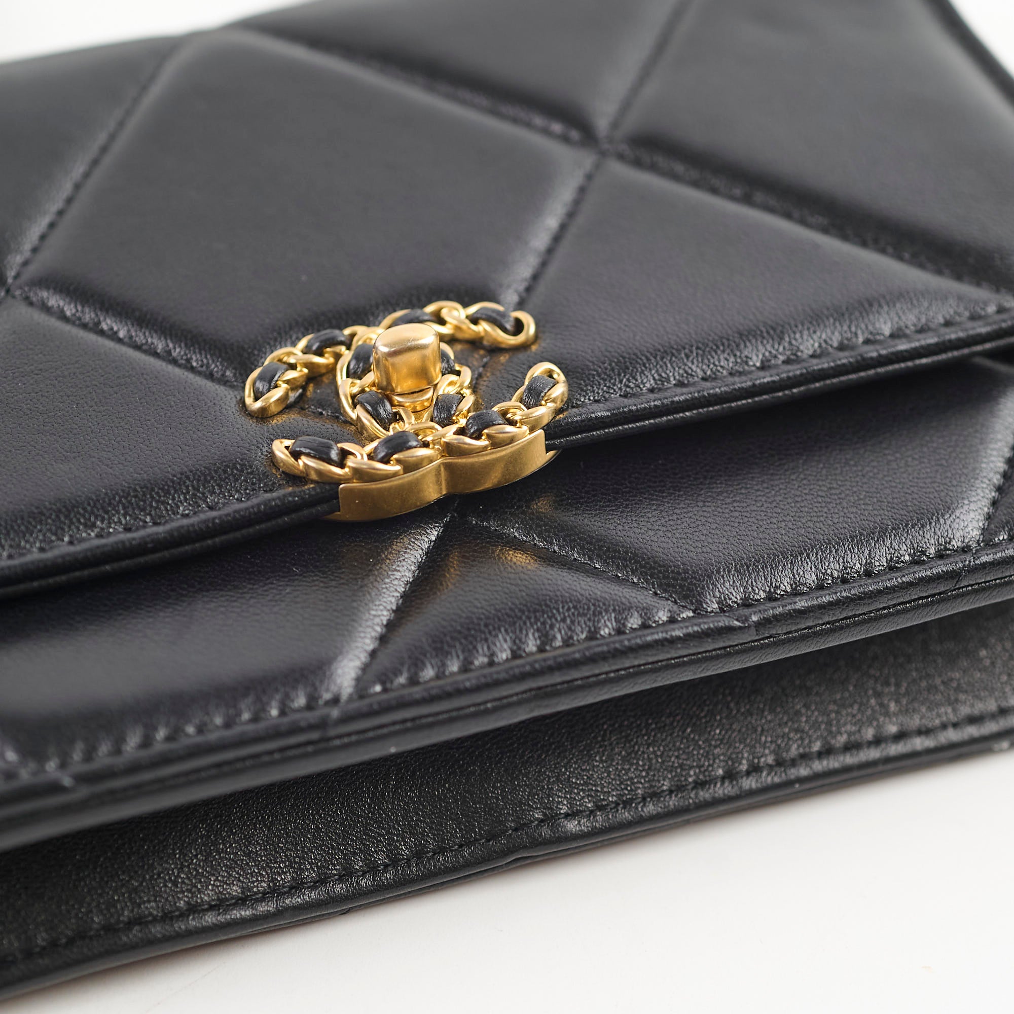 Chanel 19 Wallet On Chain WOC Lambskin Black