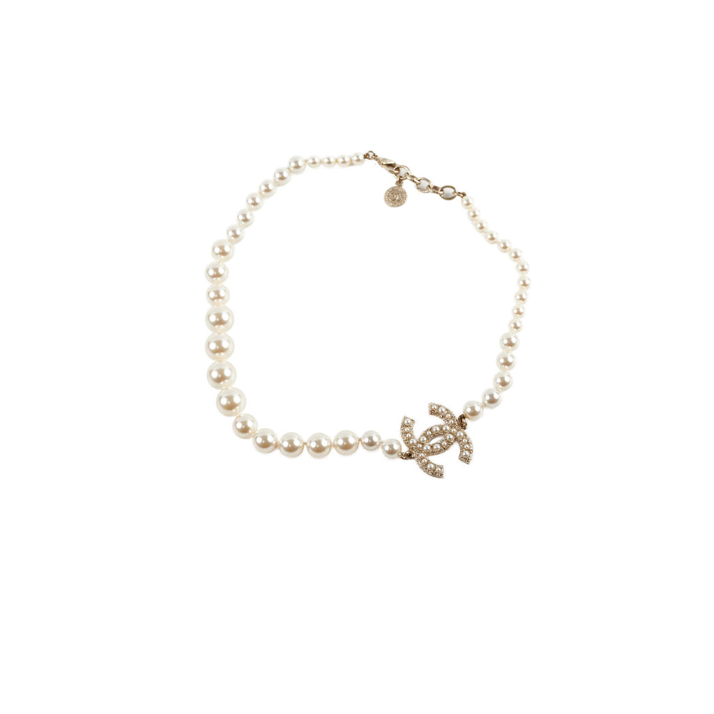 Chanel CC Pearl Necklace Choker Necklace