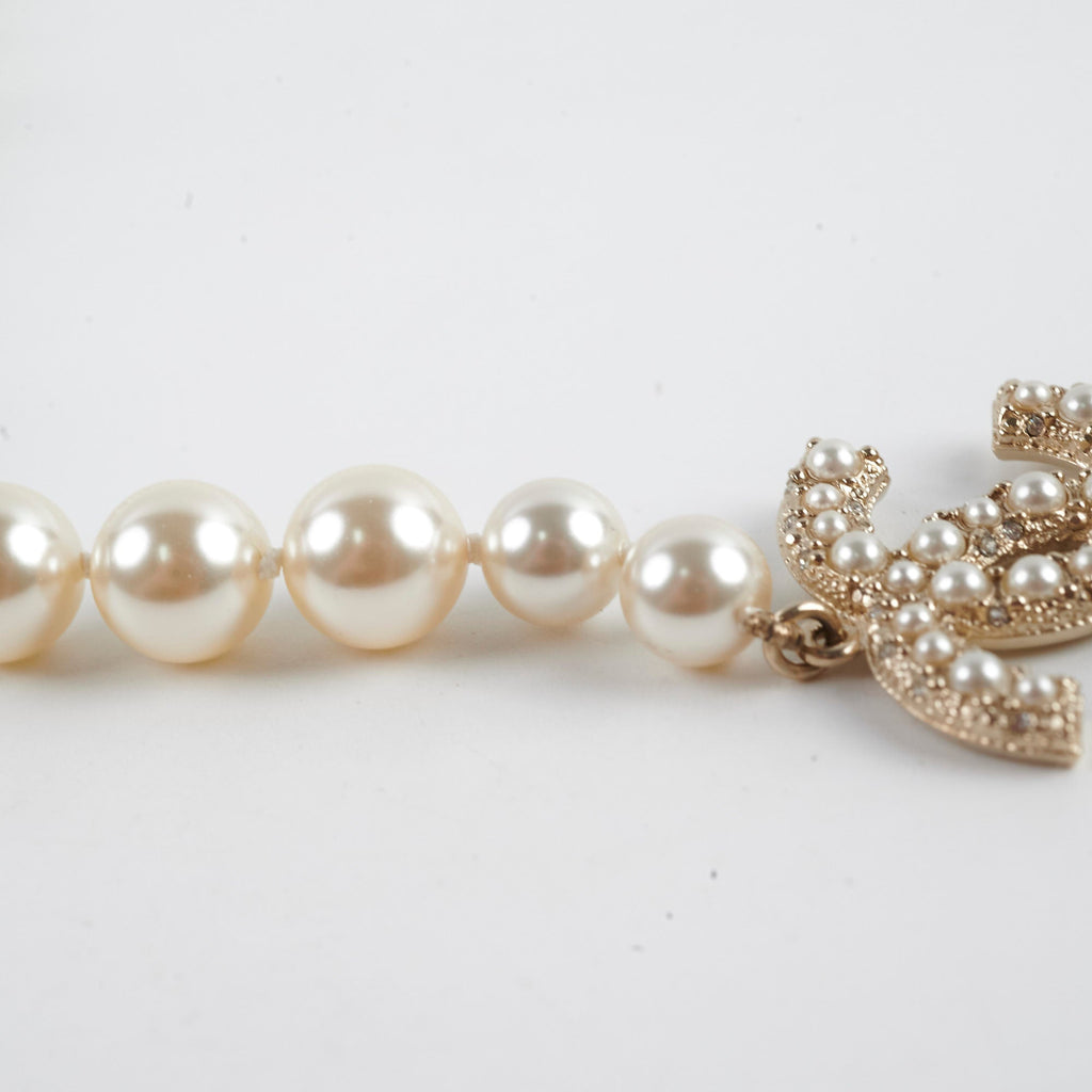 Chanel CC Pearl Necklace Choker Necklace