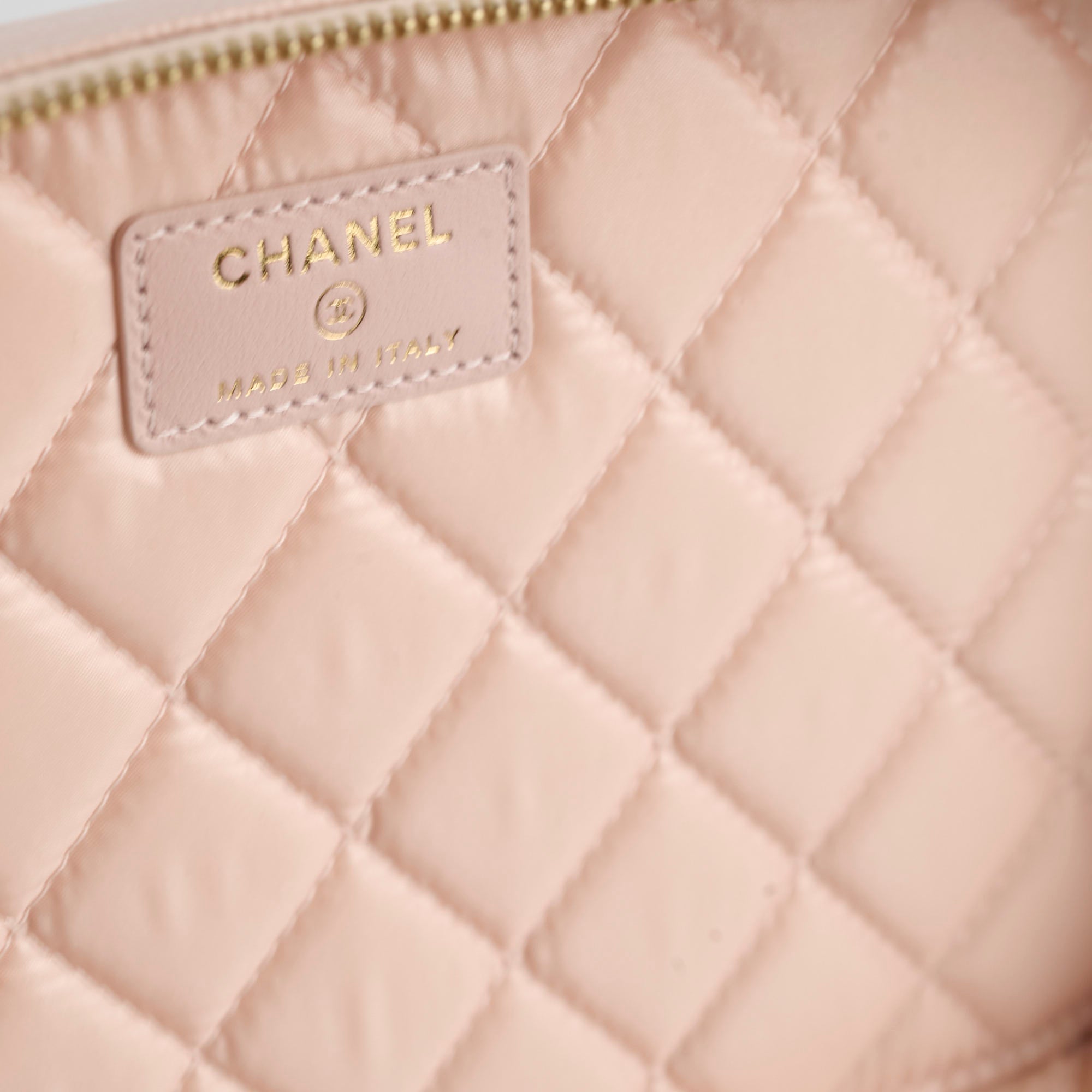 Chanel Caviar Vanity Rose Pink Series 30