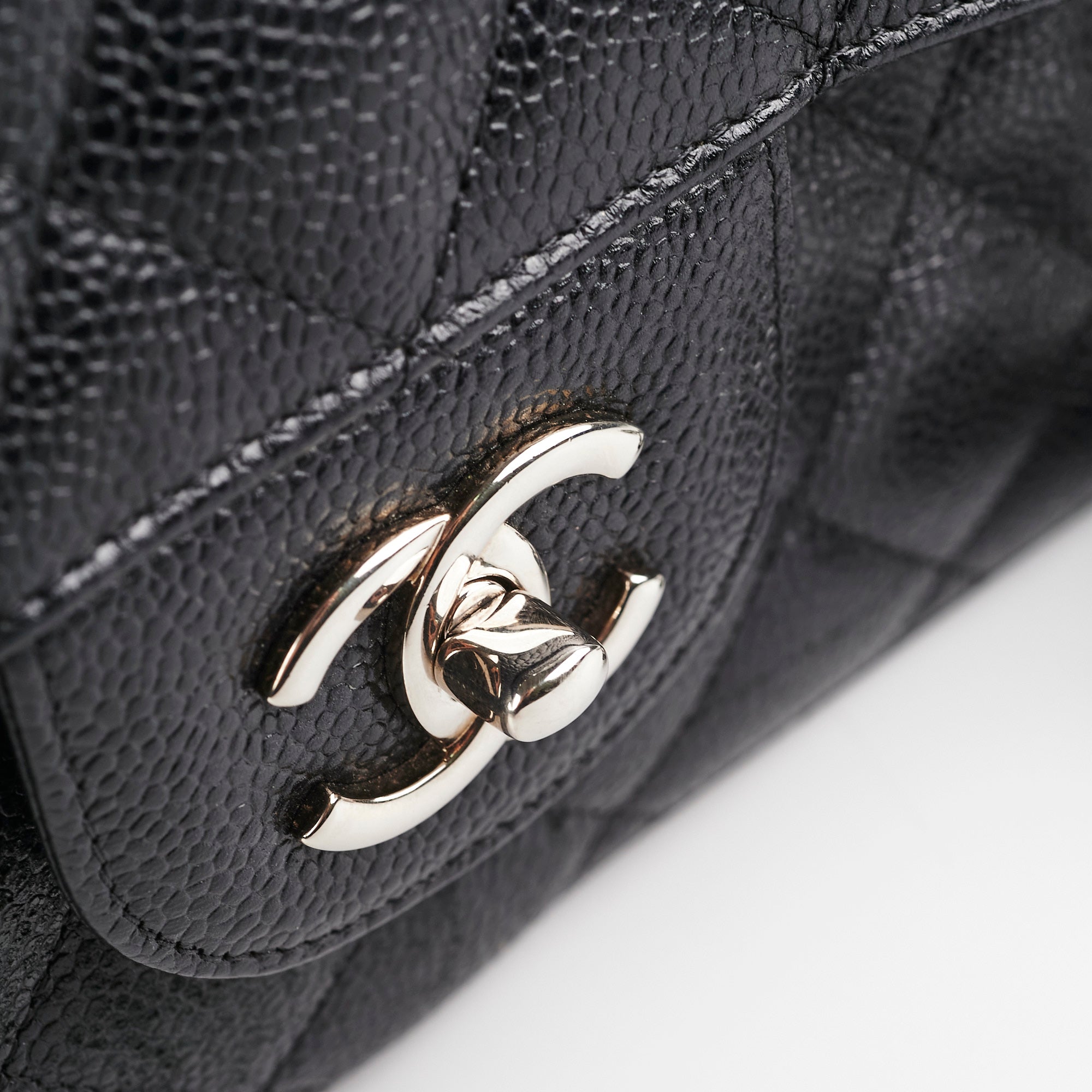 Chanel Jumbo Classic Double Flap Caviar Black