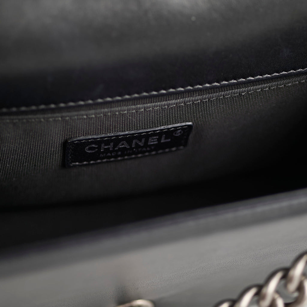 Chanel Old Medium Boy Black Lambskin - Series 23