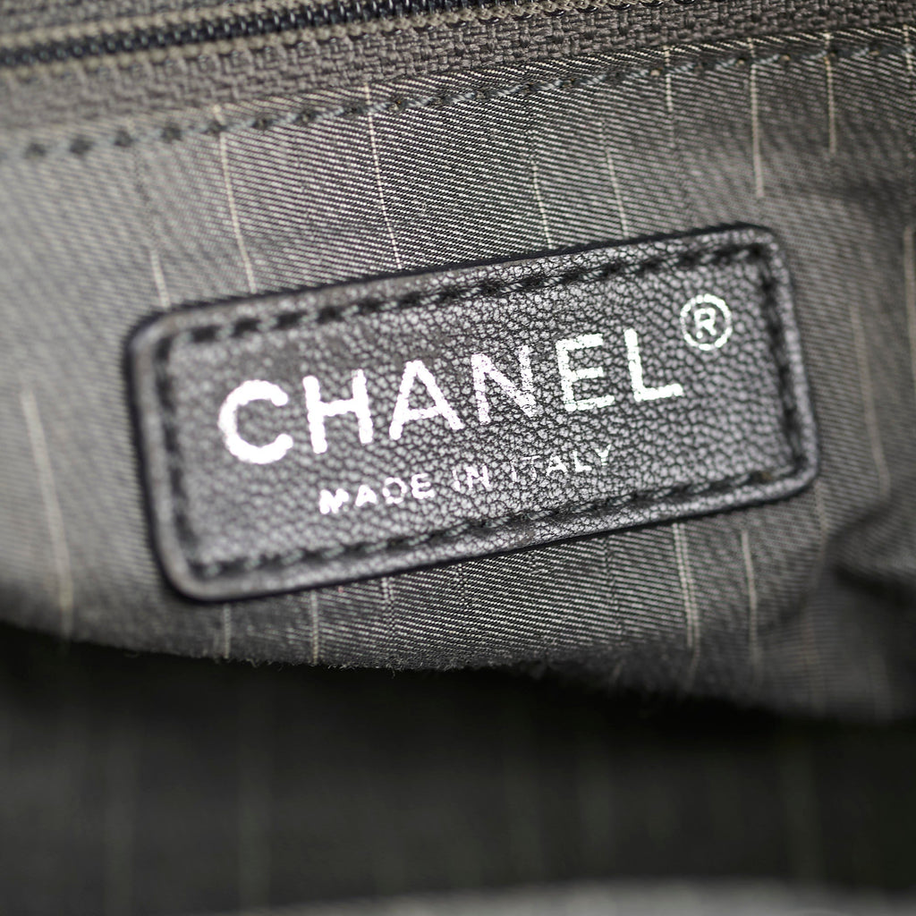Chanel Vintage Bowling Bag Black (14 Series)