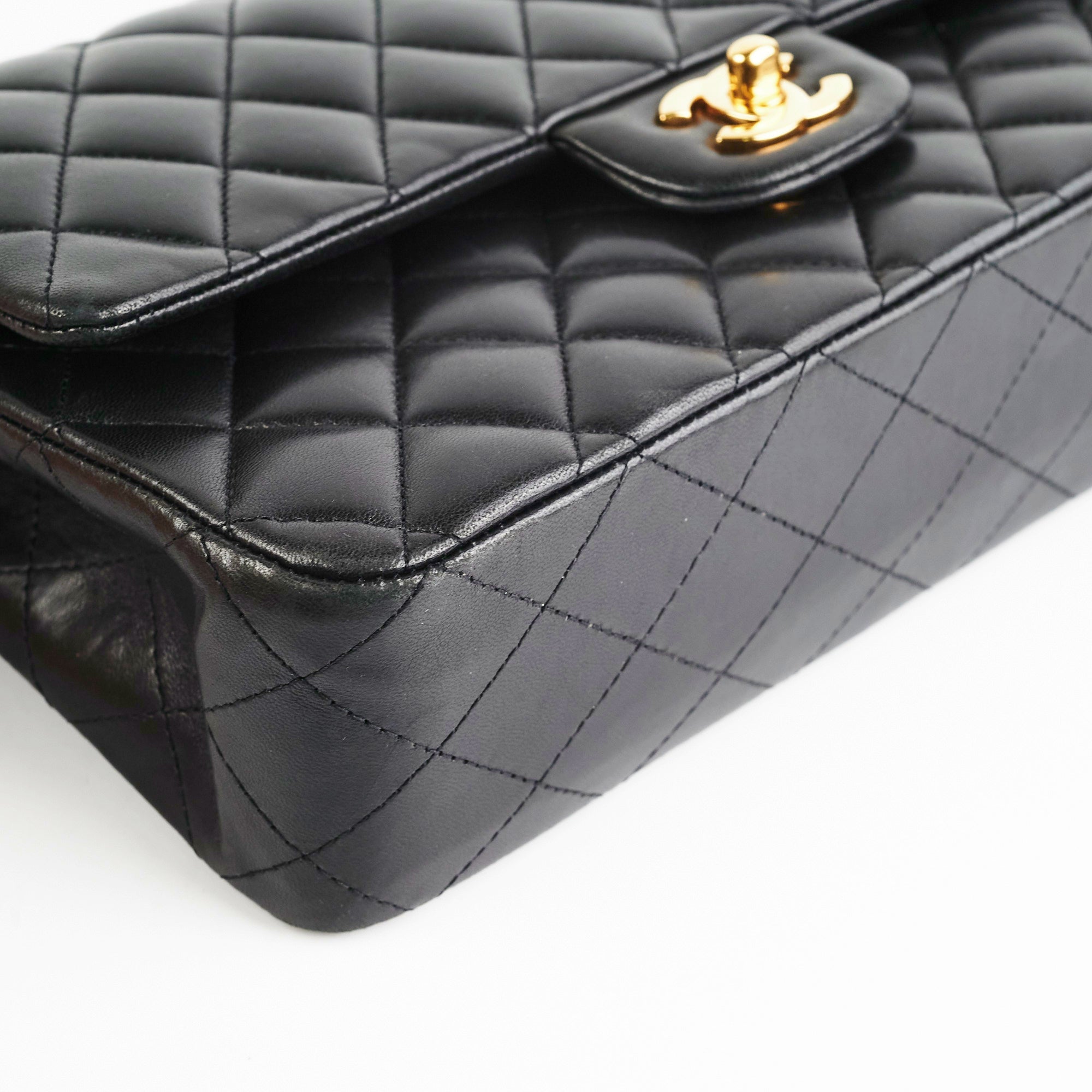 Chanel Medium/Large Classic Double Flap Lambskin Black