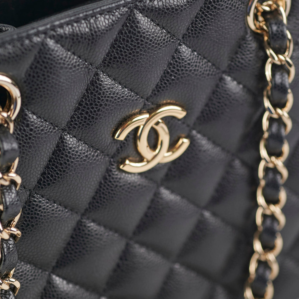 Chanel 22S Mini Bucket Bag Caviar Black Microchip 2023