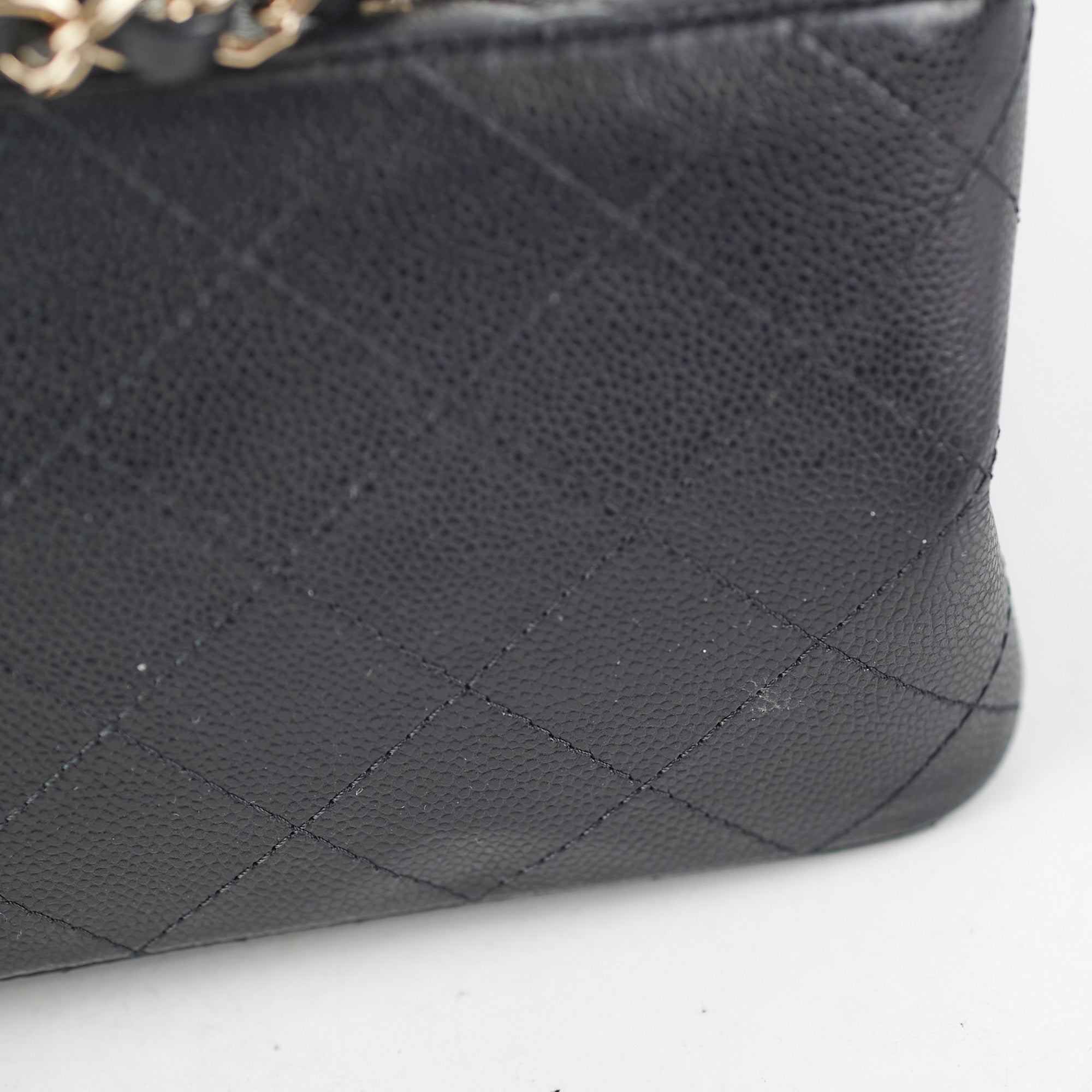 Chanel 22S Mini Bucket Bag Caviar Black Microchip 2023