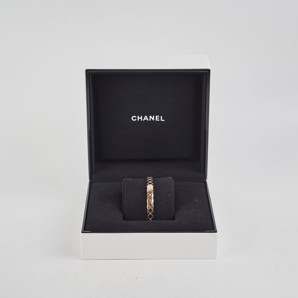 HOLD CV Chanel Coco Crush Bracelet 18k Beige Gold Medium