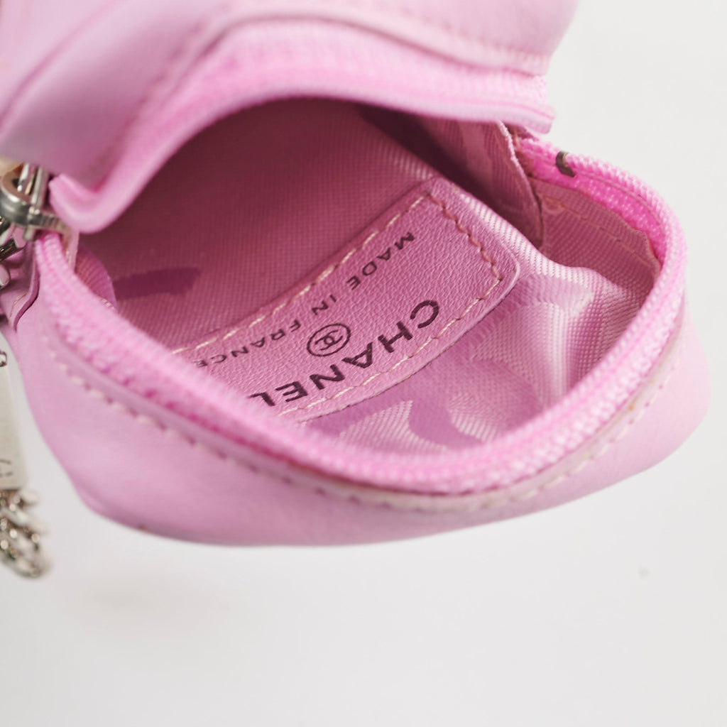 Chanel Zip Pouch Lambskin Pink