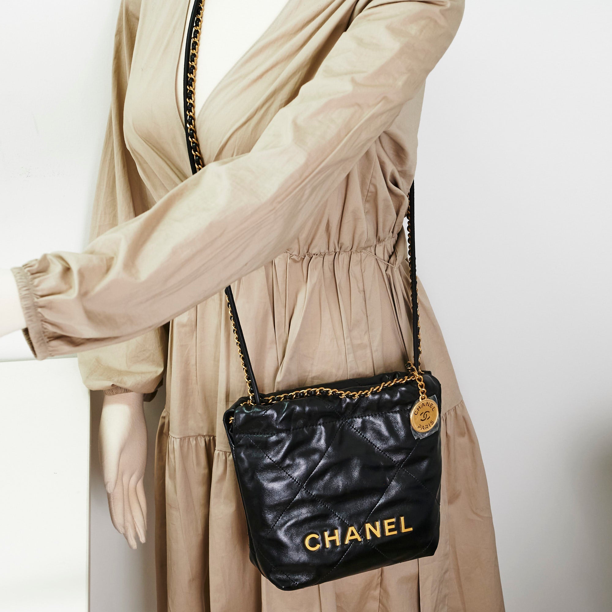 Chanel Mini 22 Lambskin Black
