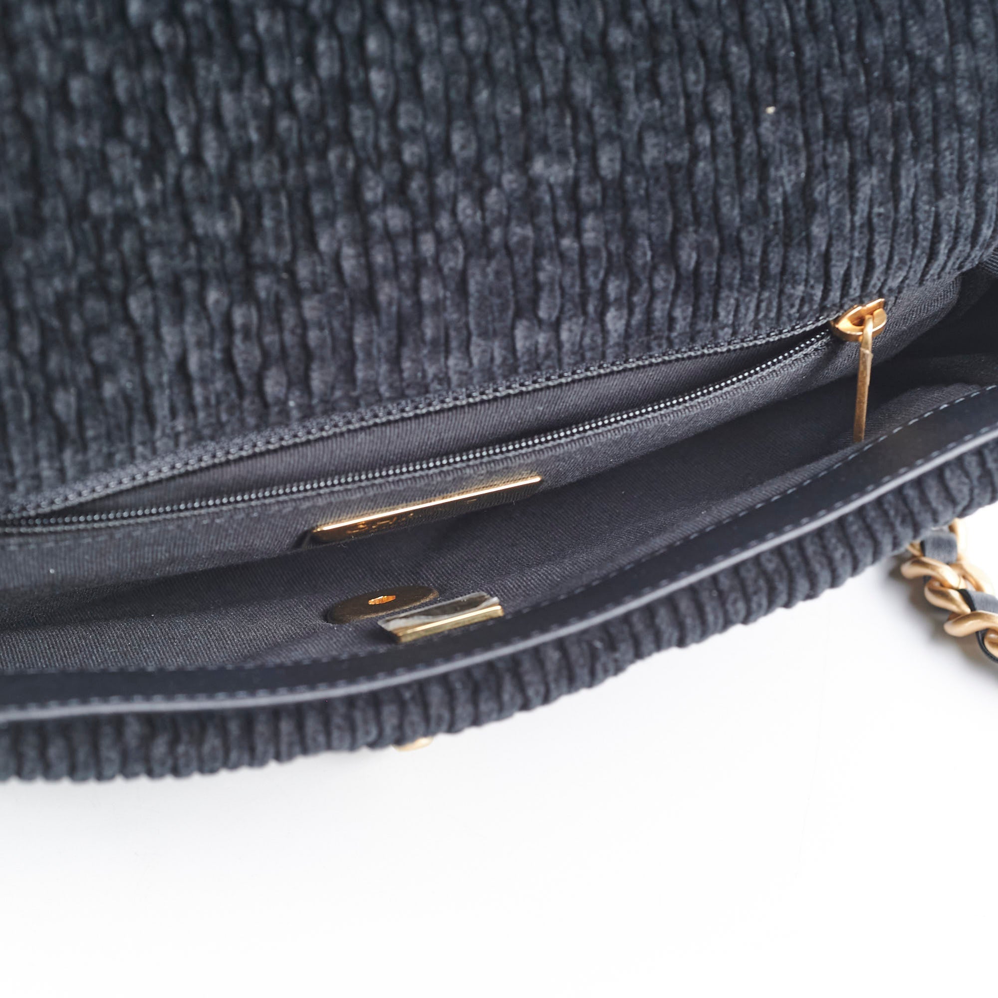 Chanel Corduroy Small 19 Black
