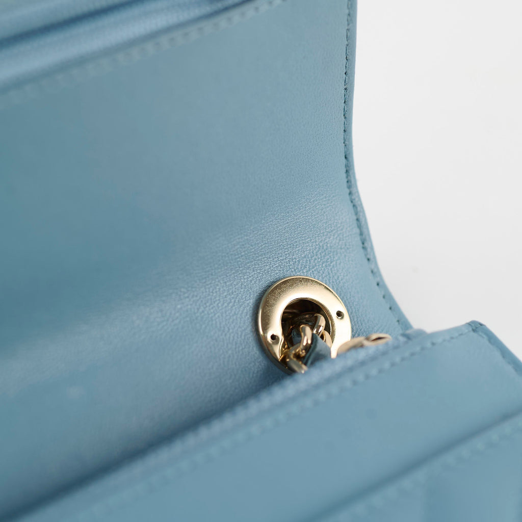 Chanel Trendy CC Wallet on Chain WOC Blue