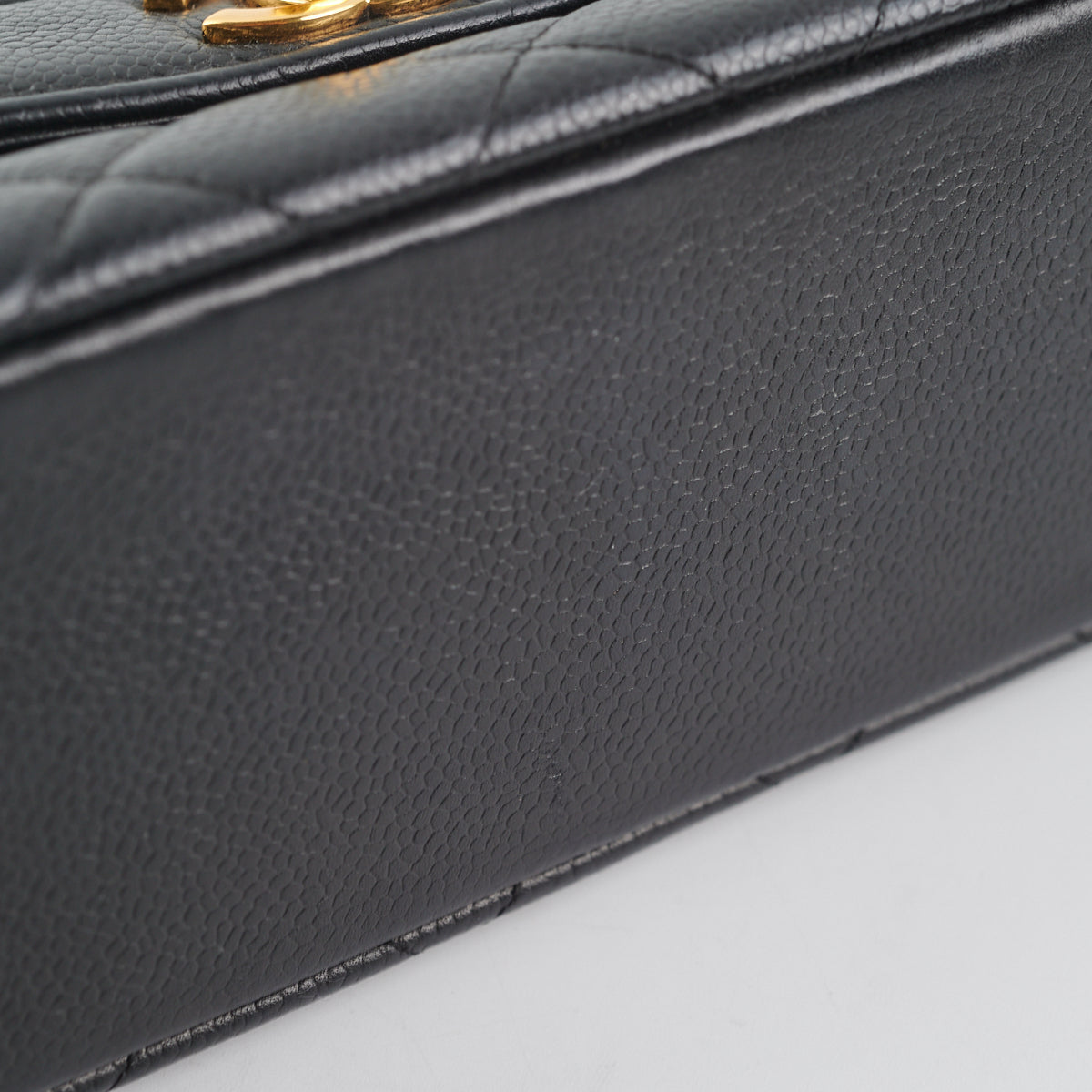 Chanel Vintage Caviar Medium Diana Flap Bag Black
