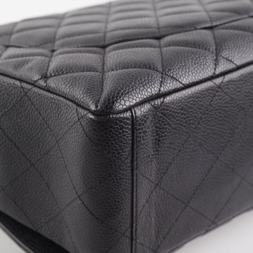 Chanel  Maxi single Flap Quilted Caviar Black