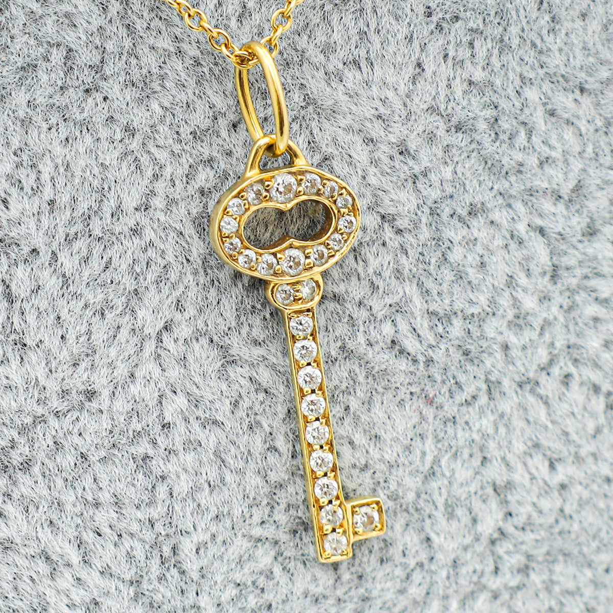 Tiffany & Co. 18K Yellow Gold Mini Vintage Oval Key Diamond Necklace