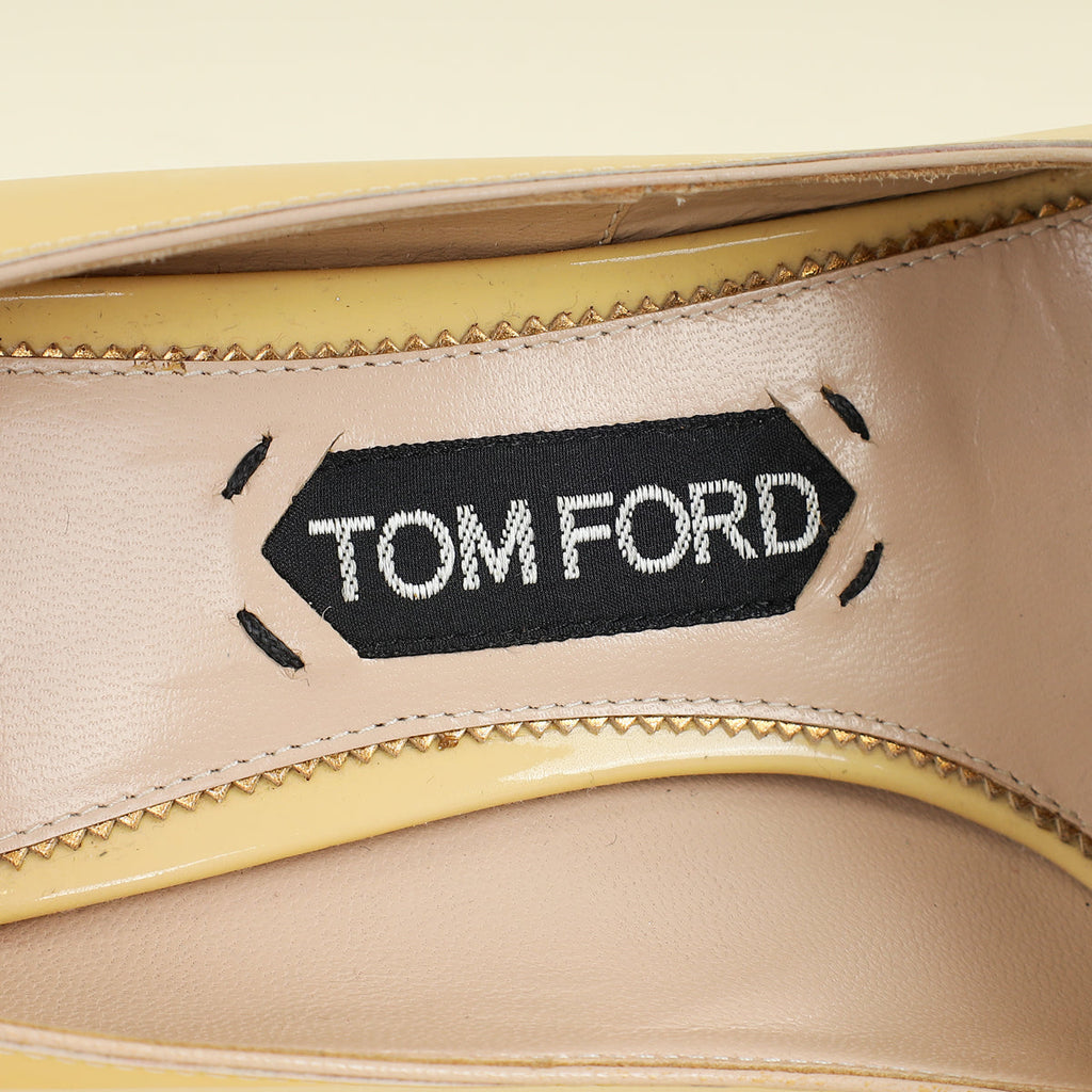 Tom Ford Beige Padlock Ankle Wrap Pump 37