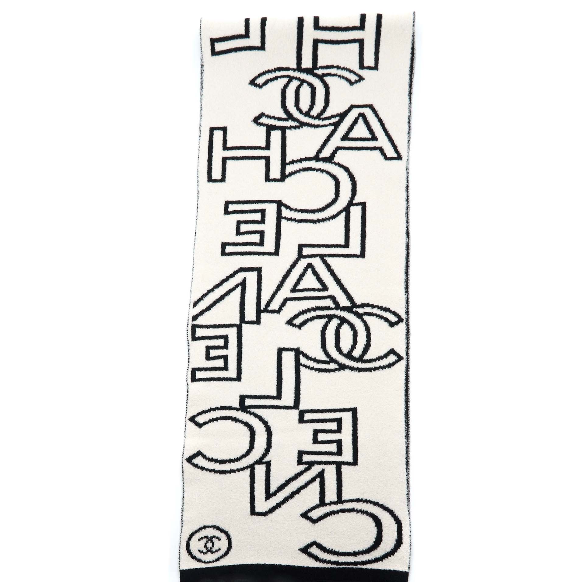 Chanel Double Side Letter/CC Scarf Wool/Cashmere Black/White
