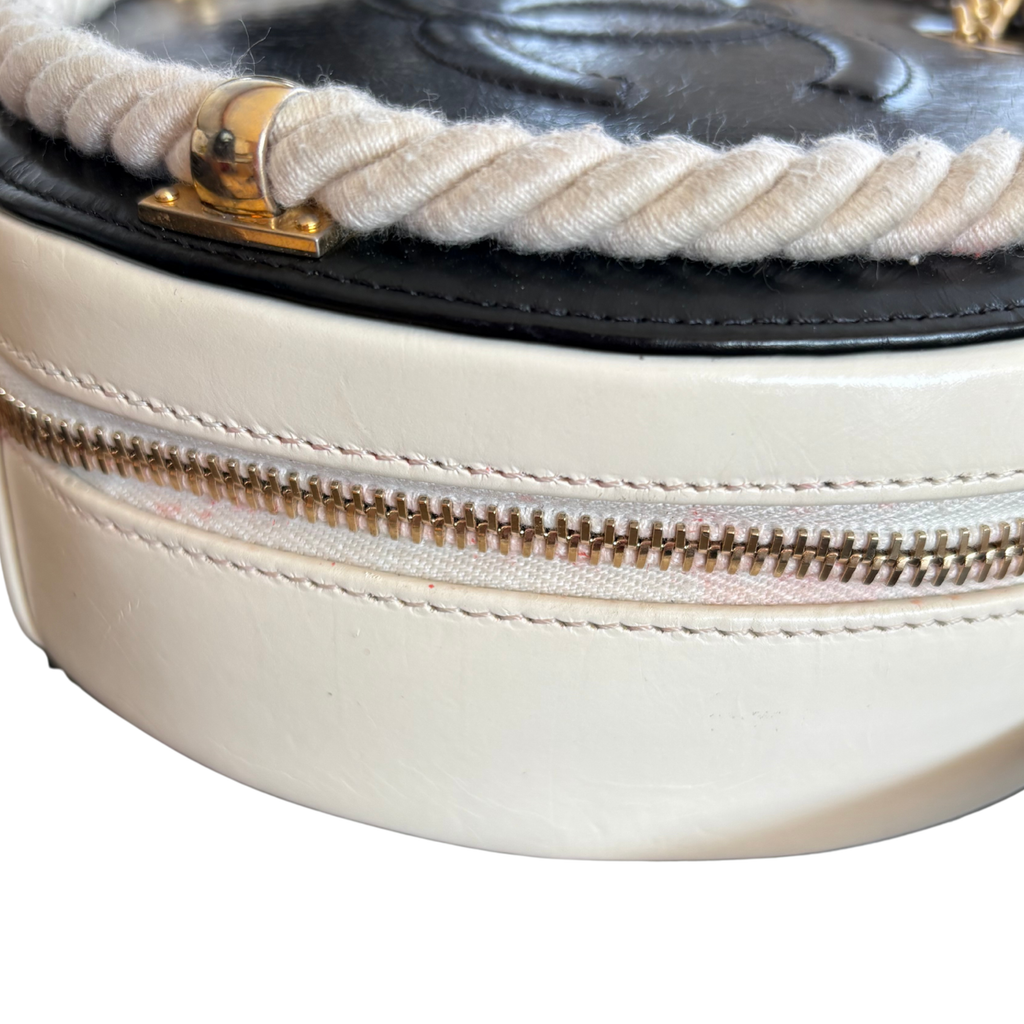 Chanel 'En Vogue Cruise 2019' Crossbody Bag