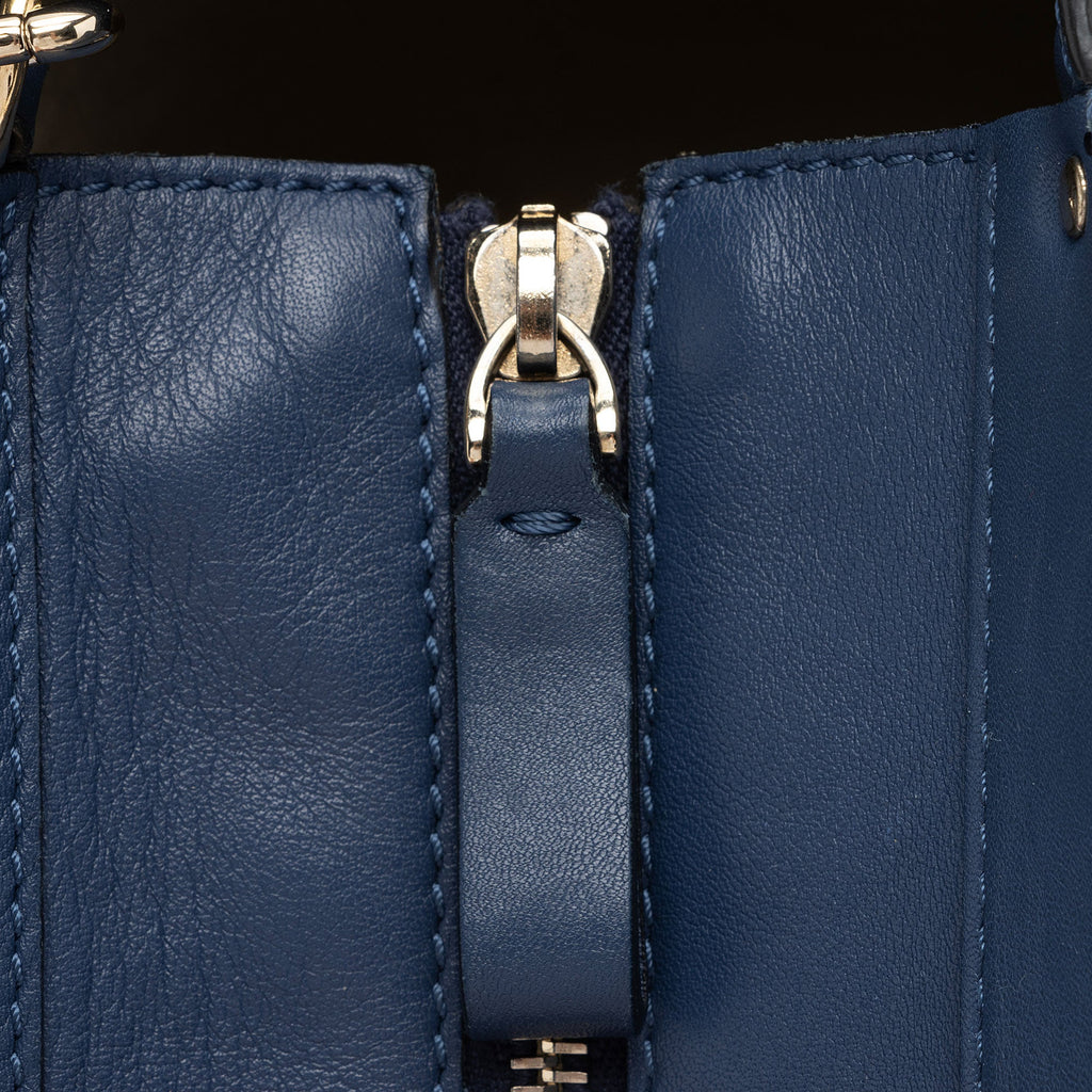 Valentino Calfskin Rockstud Double Handle Small Tote (SHF-WyhIHB)