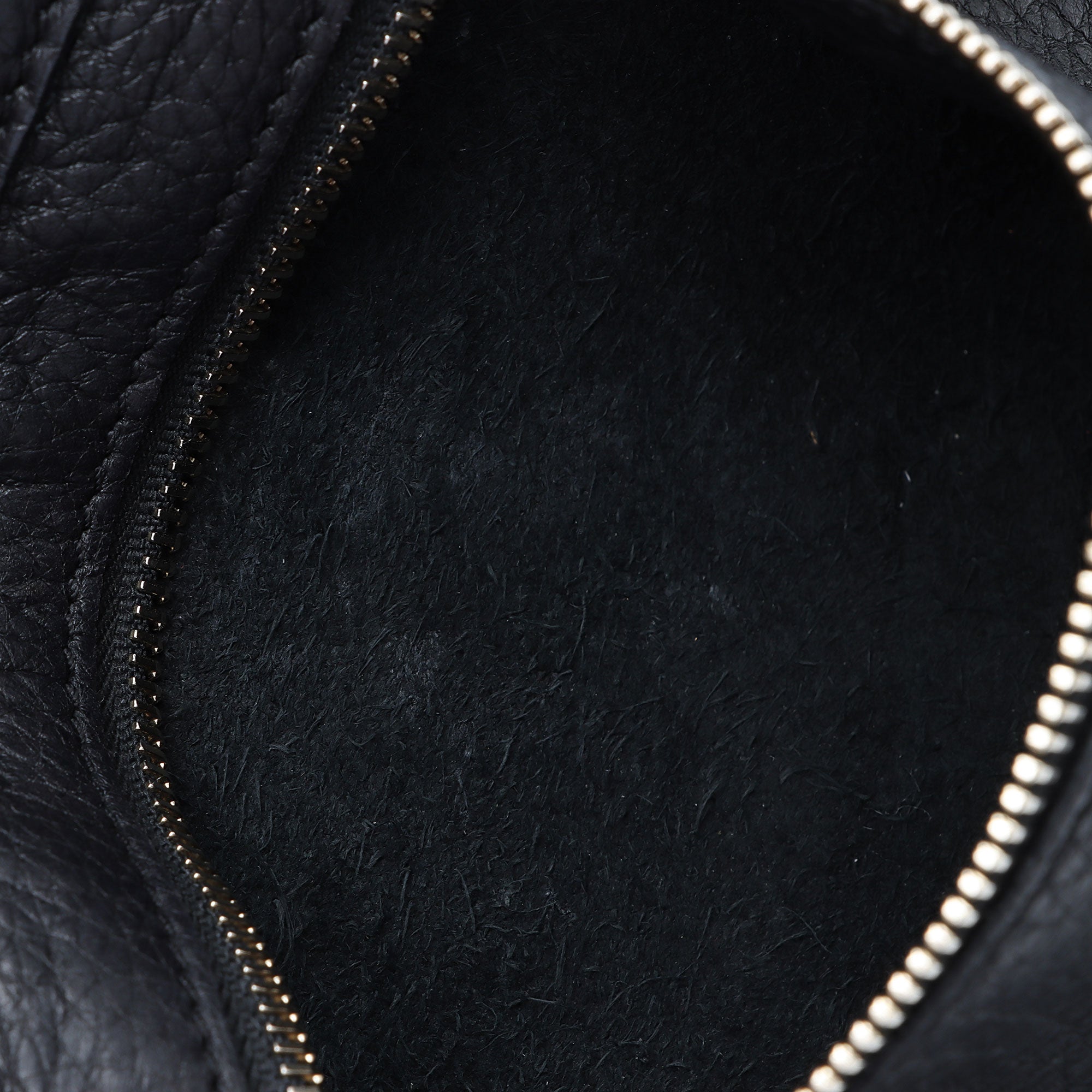 Valentino Calfskin Rockstud Large Messenger Bag (SHF-TuxJL8)