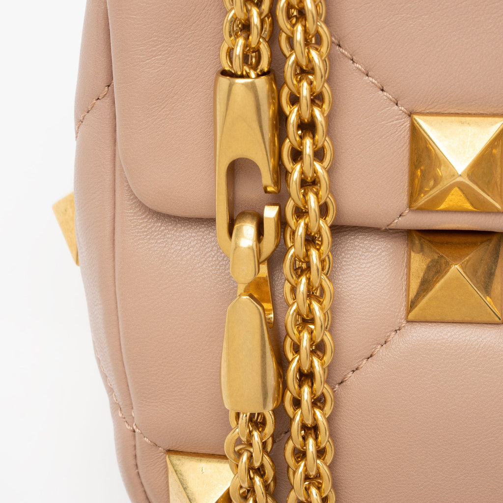 Valentino Calfskin Roman Stud Medium Shoulder Bag (SHF-SYRDK3)