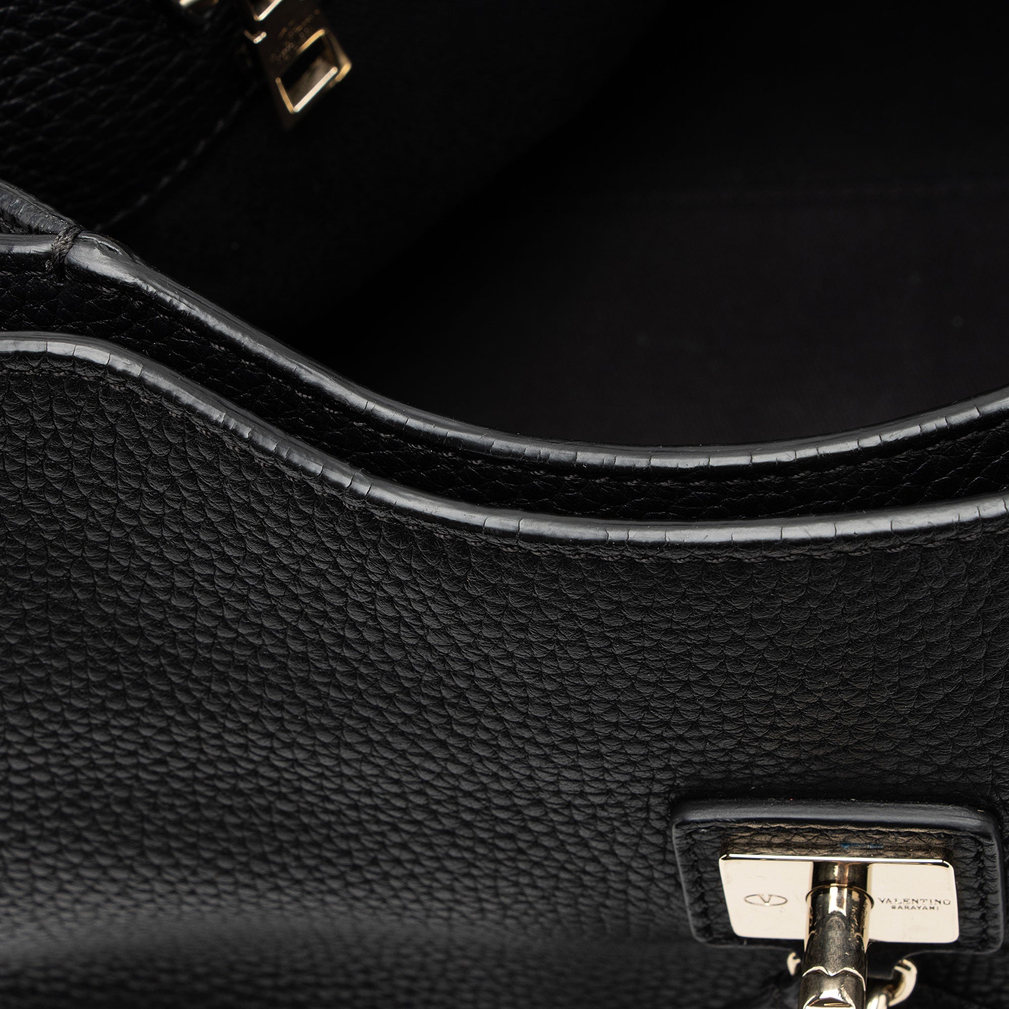 Valentino Grained Calfskin Rockstud Twiny Top Handle (SHF-pZLIQl)