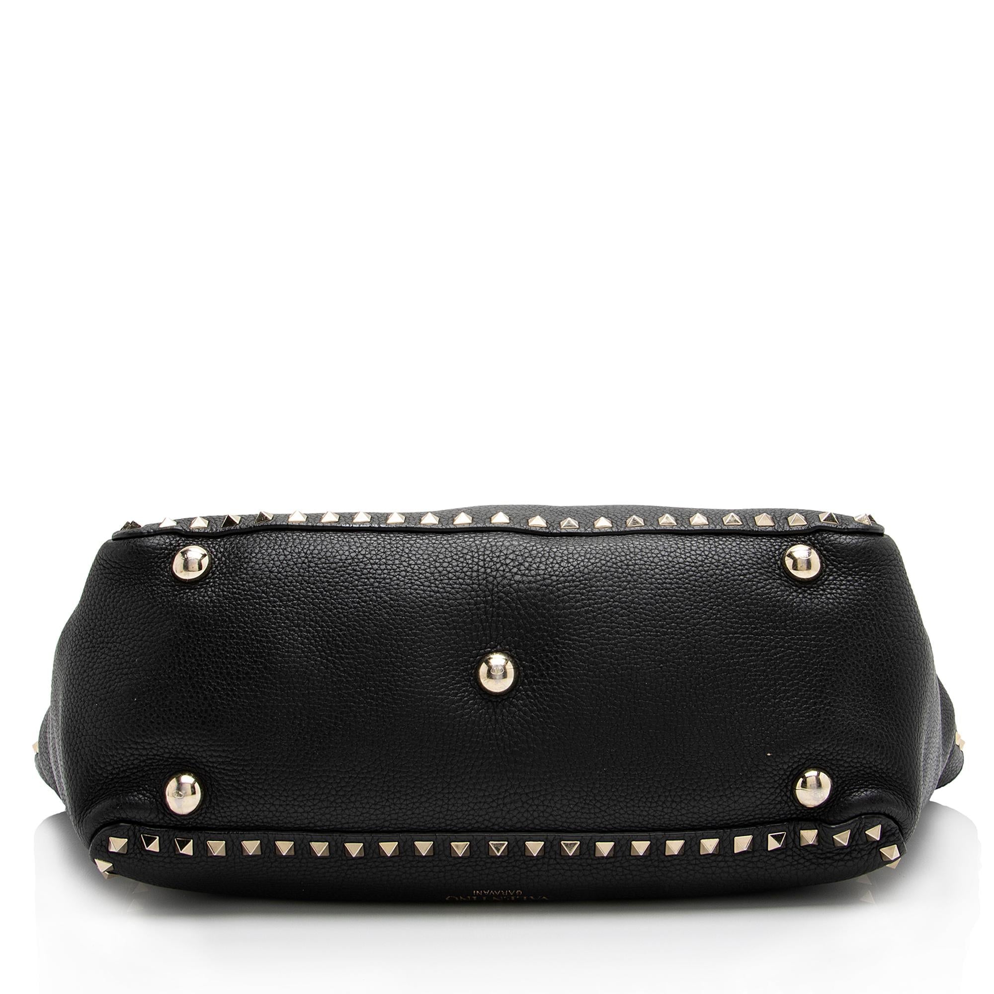 Valentino Grainy Calfskin Rockstud Medium Tote (SHF-23281)