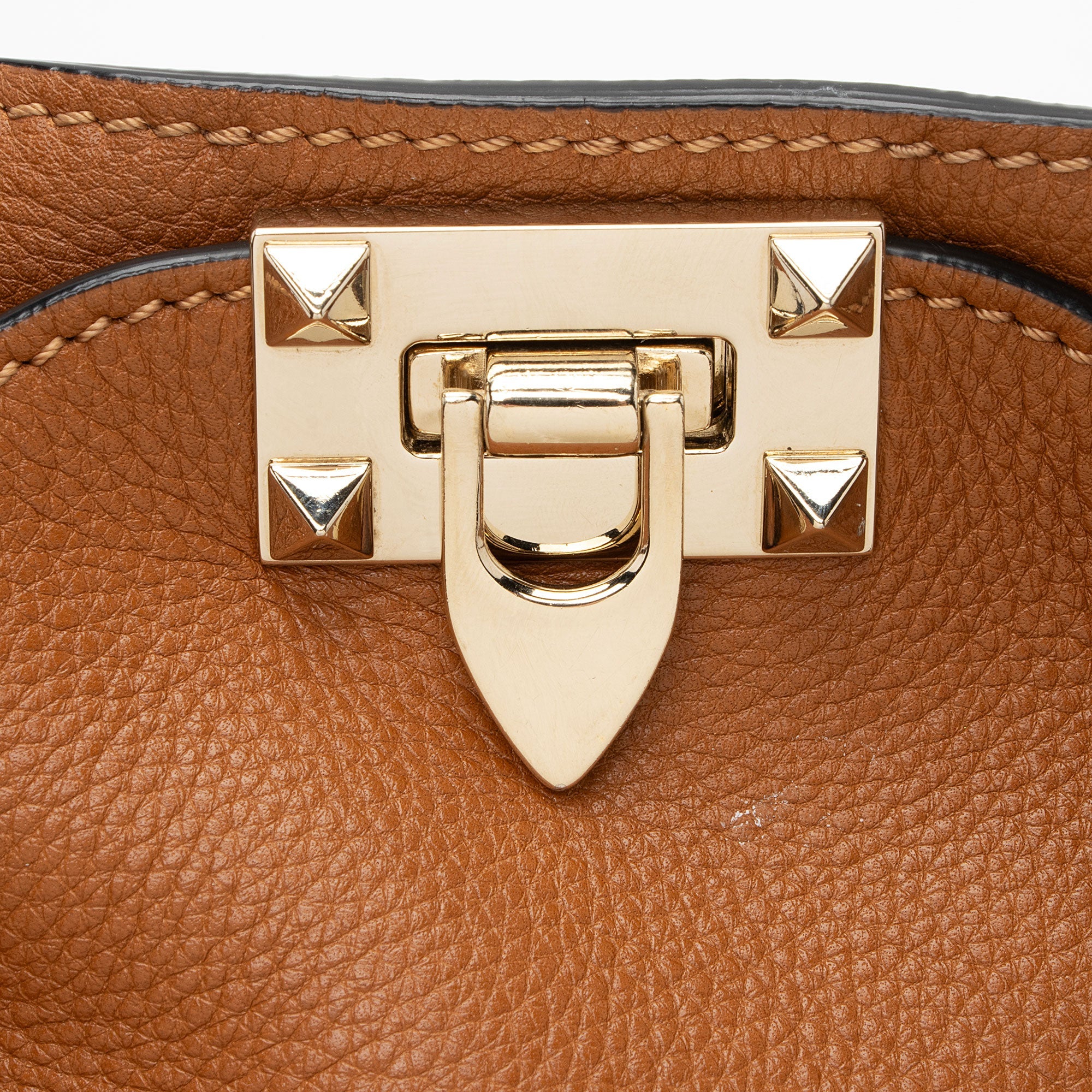 Valentino Grainy Calfskin Rockstud Medium Tote (SHF-EnAOS2)