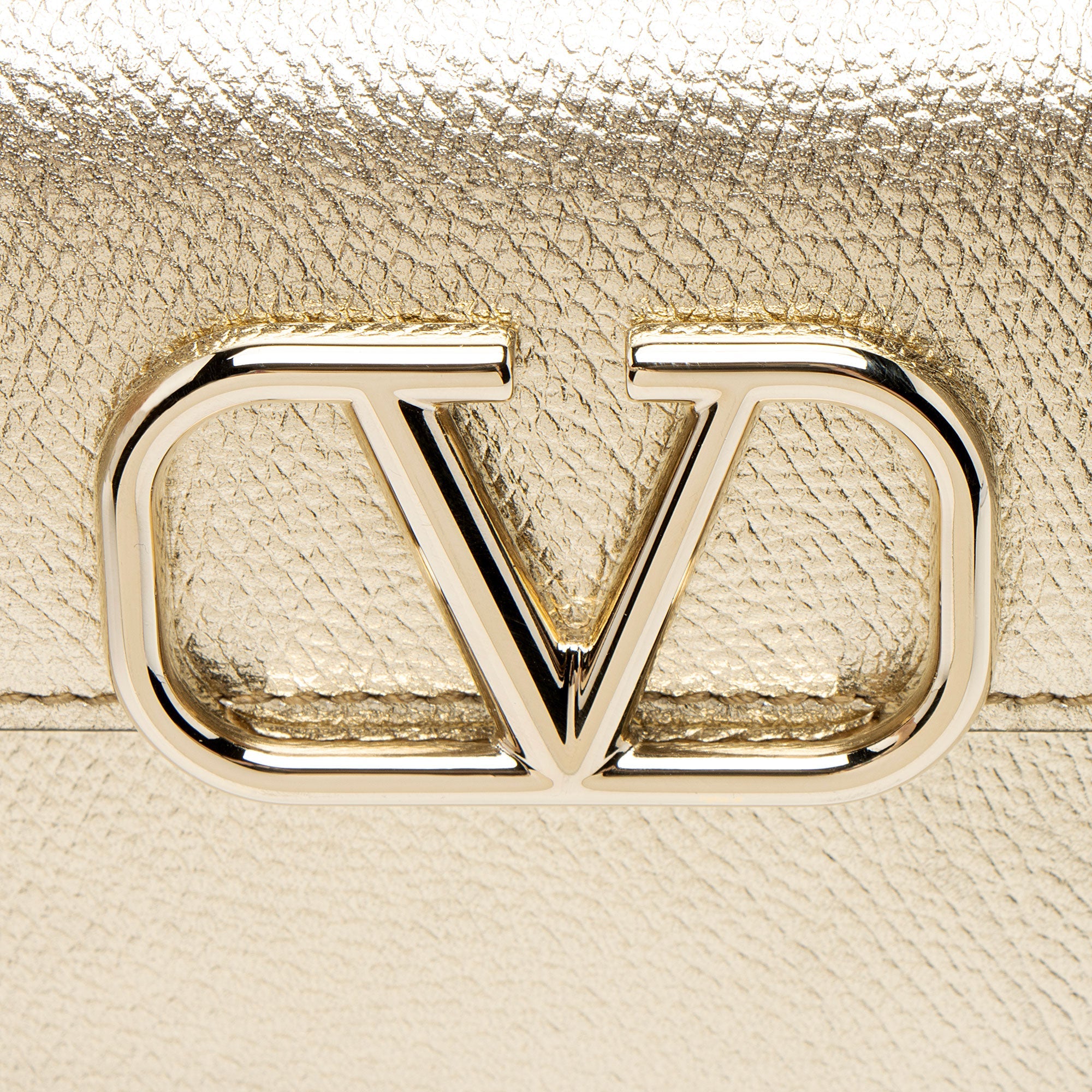 Valentino Metallic Grainy Calfskin VLogo Wallet on Chain