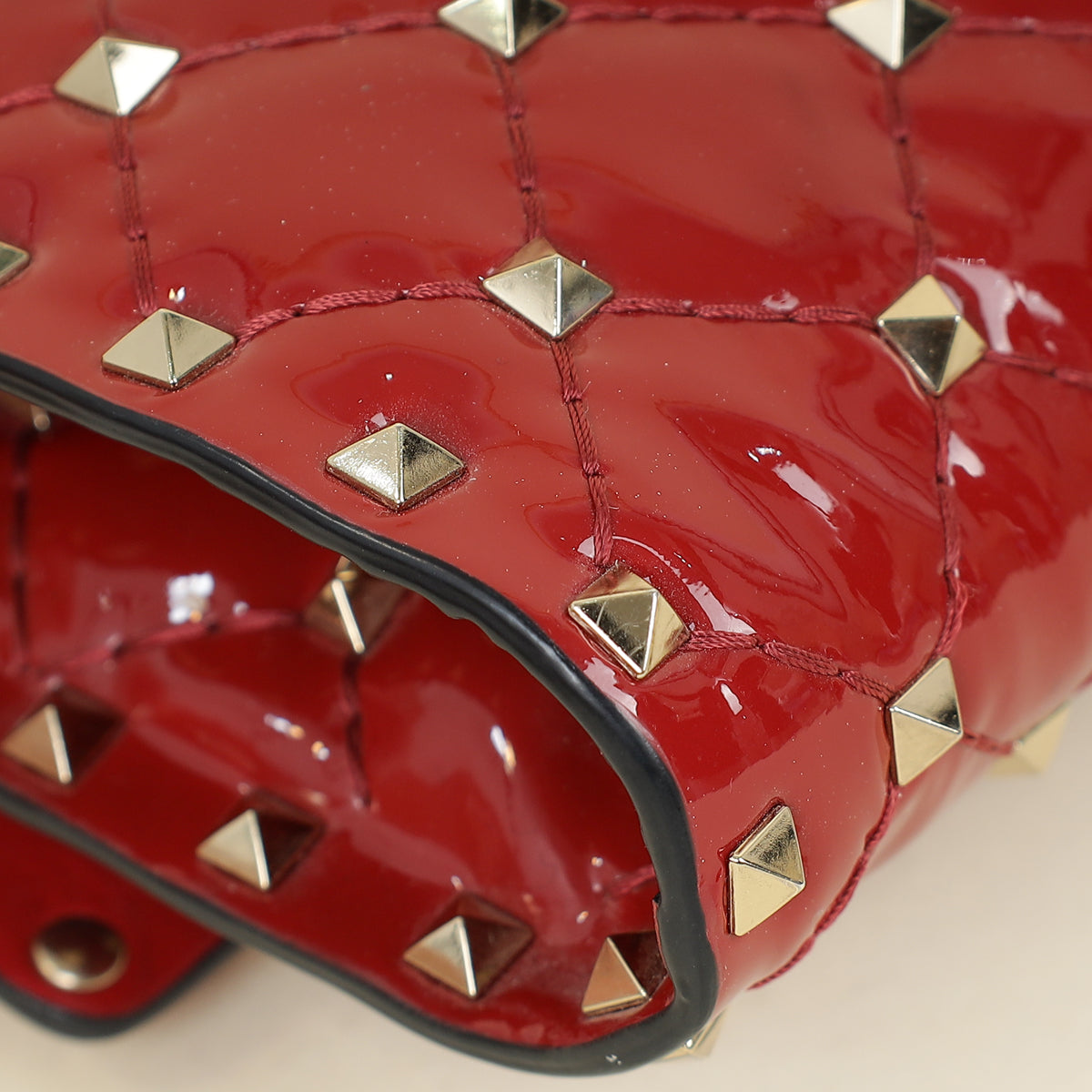 Valentino Red Spike Rockstud Patent Wallet On Chain Clutch