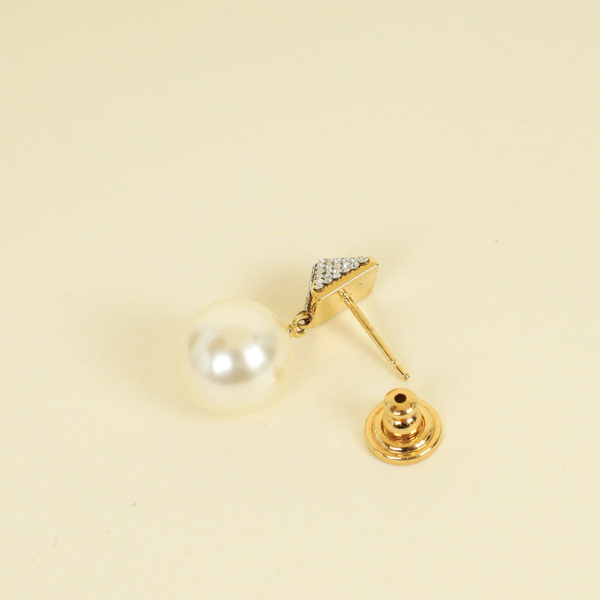 Valentino Gold Rockstud Pearl Drop Earrings