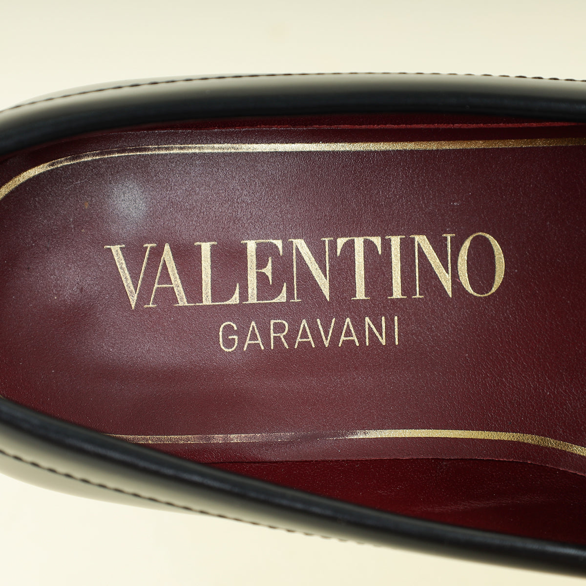 Valentino Black Vlogo Chain Loafer 38.5