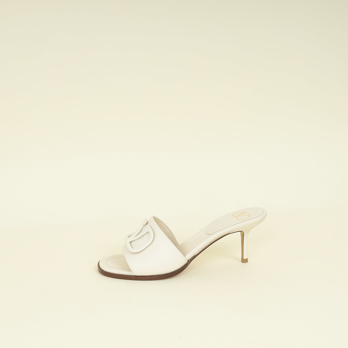 Valentino Cream VLogo Slides Mules 38