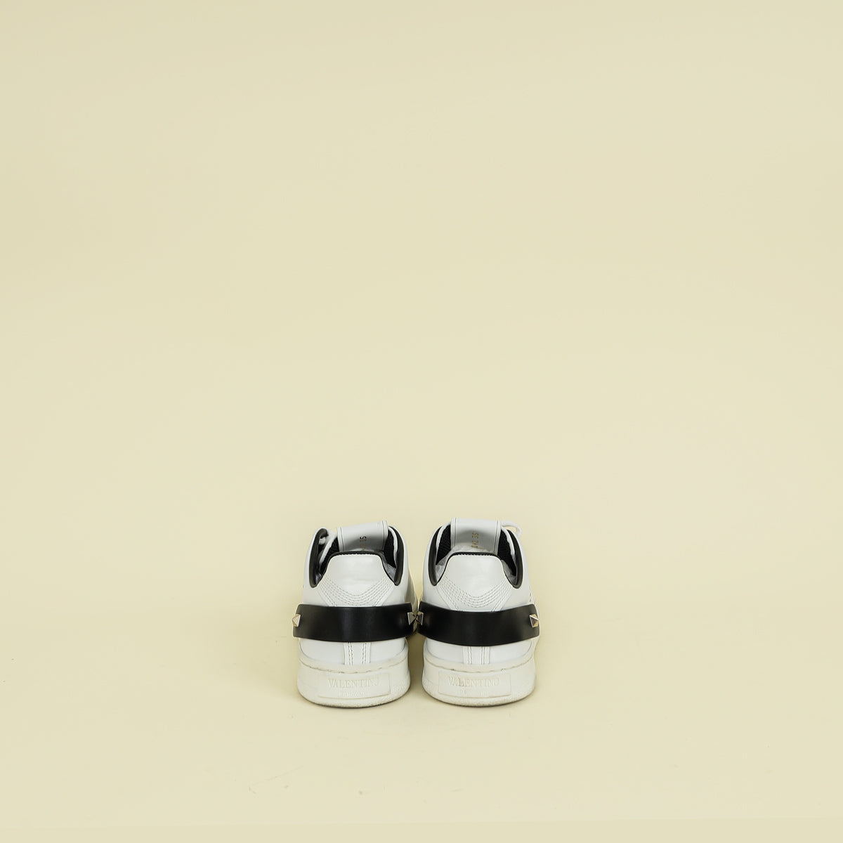 Valentino Bicolor Backnet Low-top Sneakers 35