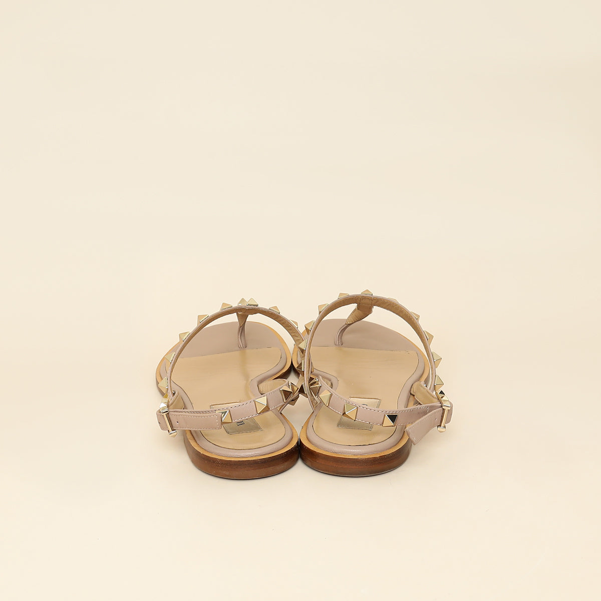 Valentino Poudre Rockstud Thong Flat T-Strap Sandal 38
