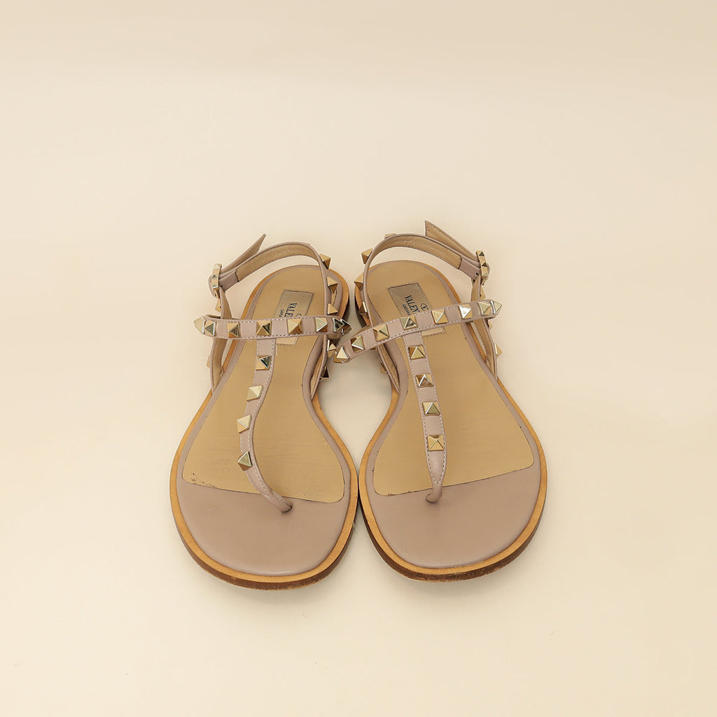Valentino Poudre Rockstud Thong Flat T-Strap Sandal 38