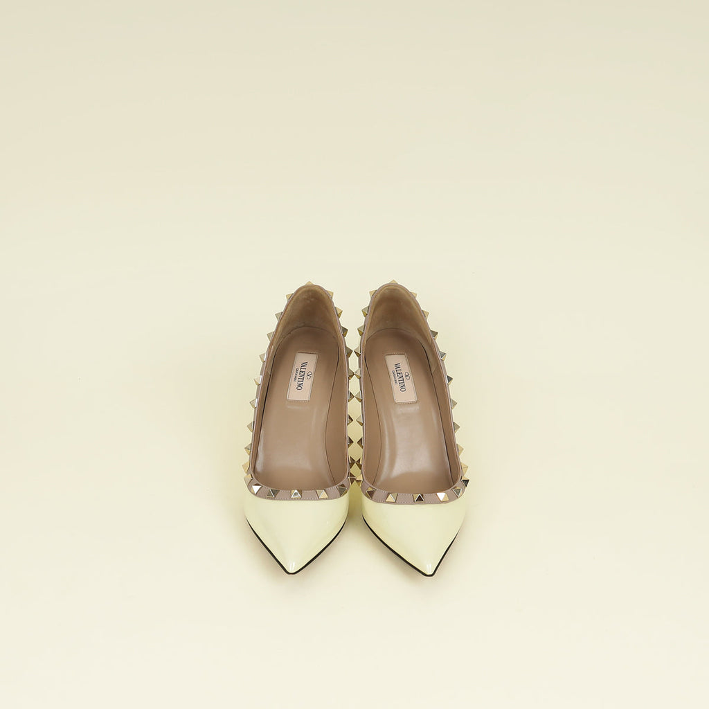 Valentino Cream Rockstud Pump 39