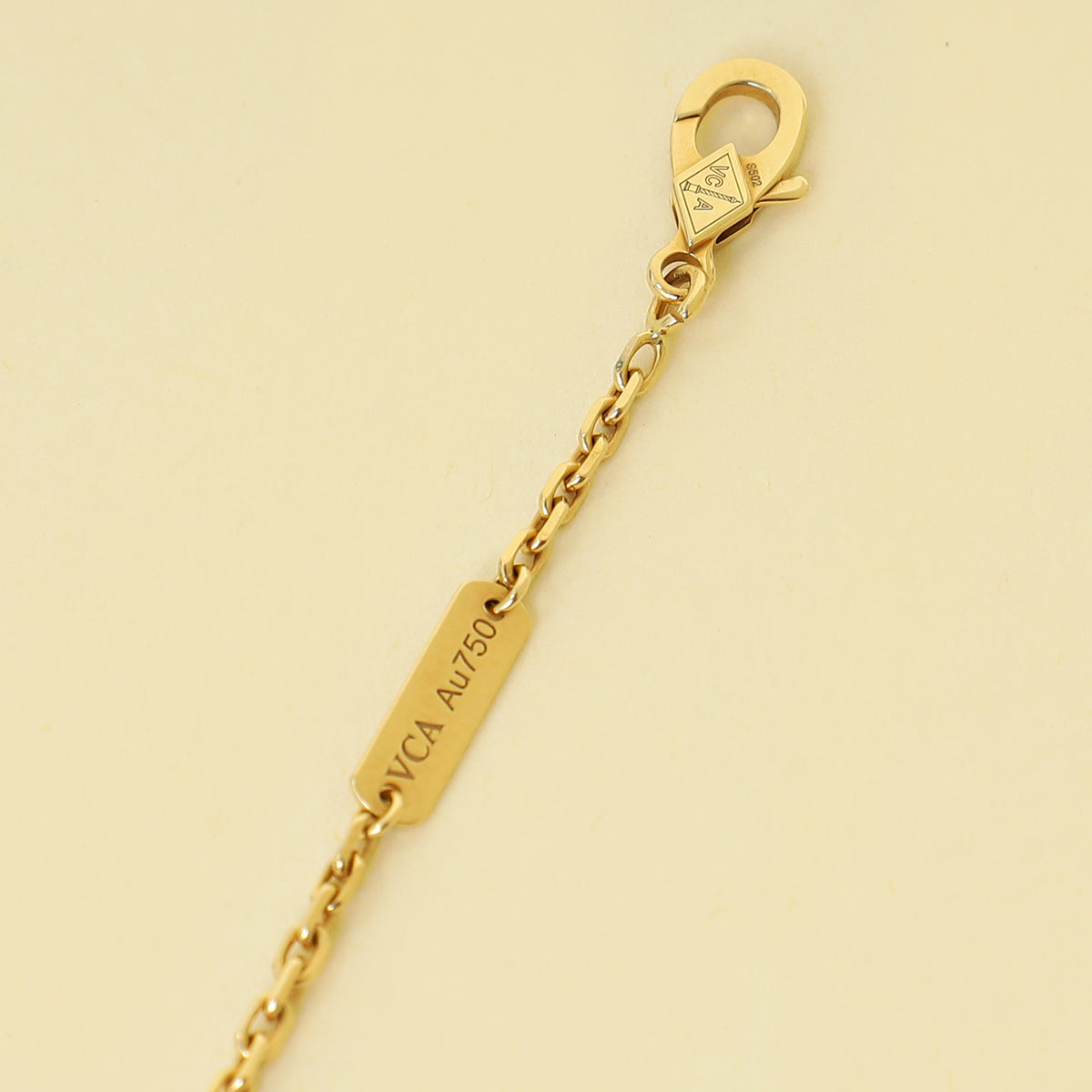 Van Cleef & Arpels 18K Yellow Gold Onyx Magic Alhambra Necklace