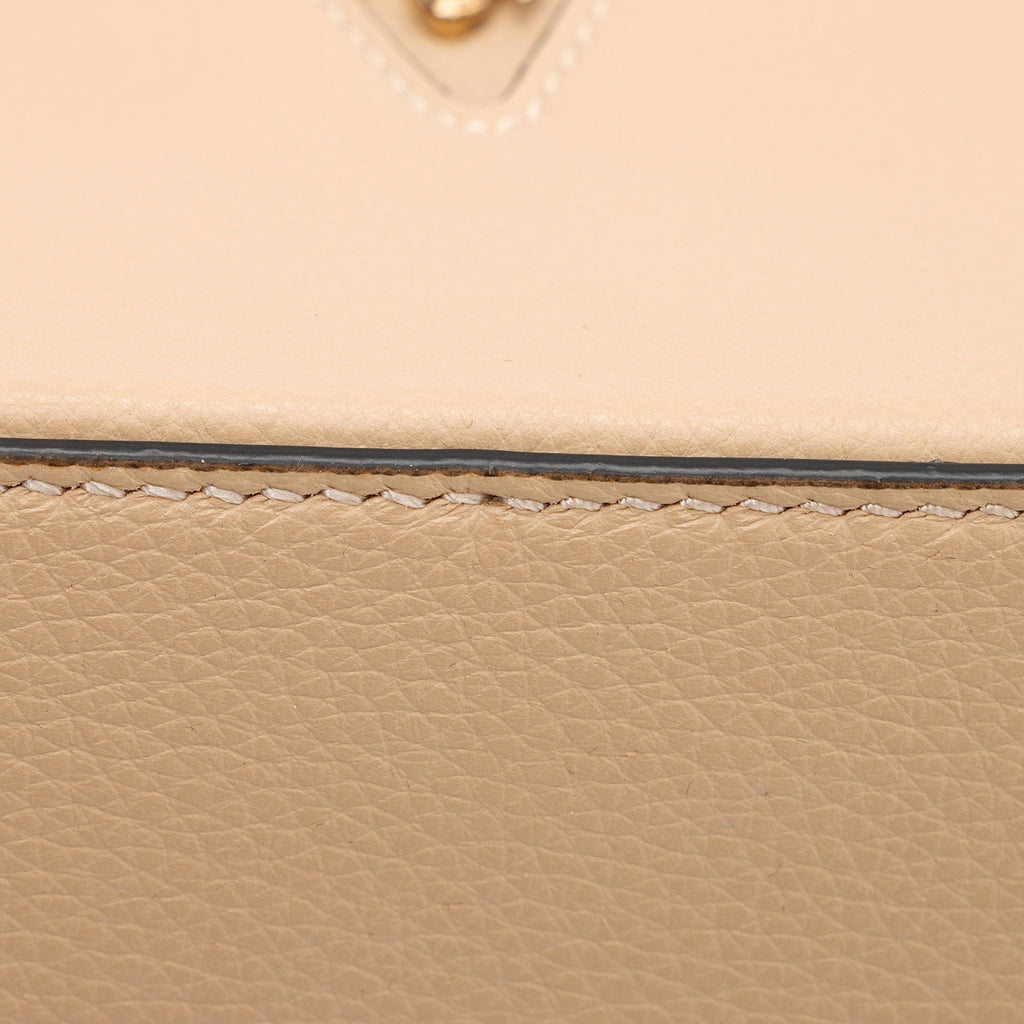 Versace Calfskin Virtus Small Camera Bag (SHF-ocZ9Wz)