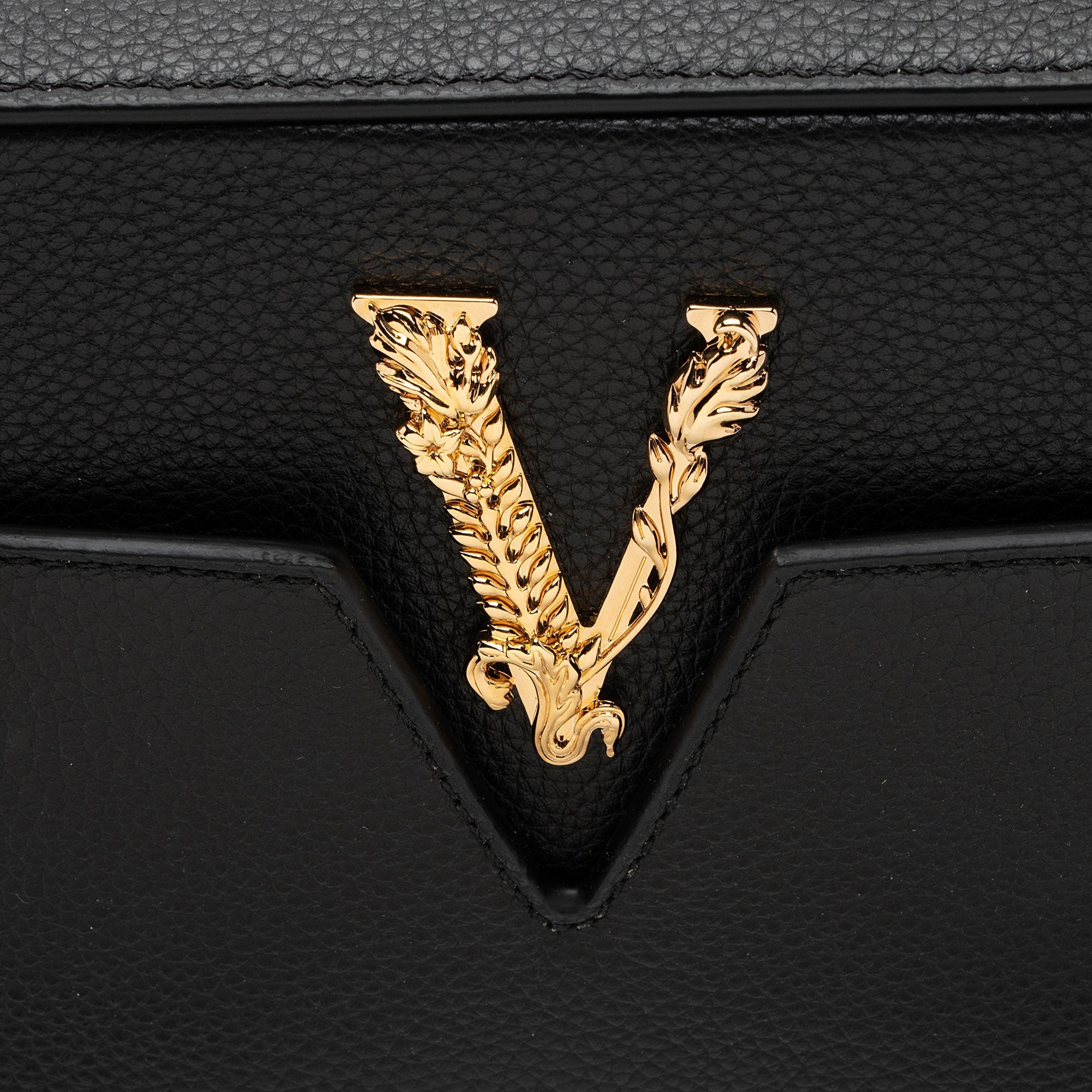 Versace Calfskin Virtus Small Camera Bag (SHF-RbVQo3)