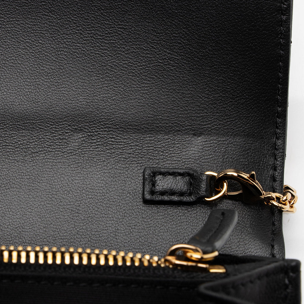 Versace Quilted Lambskin Medusa Wallet On Chain Bag (SHF-kD5DVw)