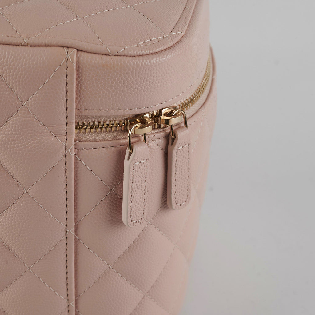 Chanel Caviar Vanity Cosmetic Bag Pink Rose Clair