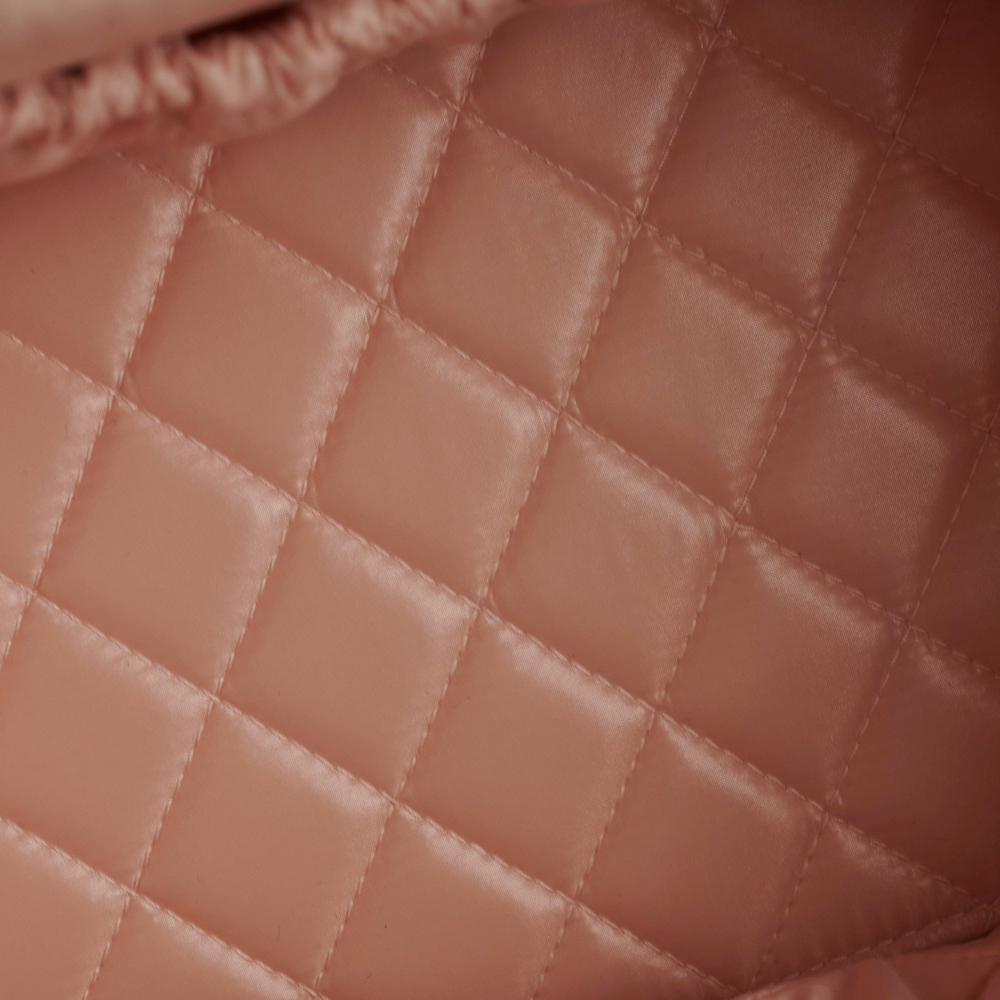 Chanel Caviar Vanity Cosmetic Bag Pink Rose Clair
