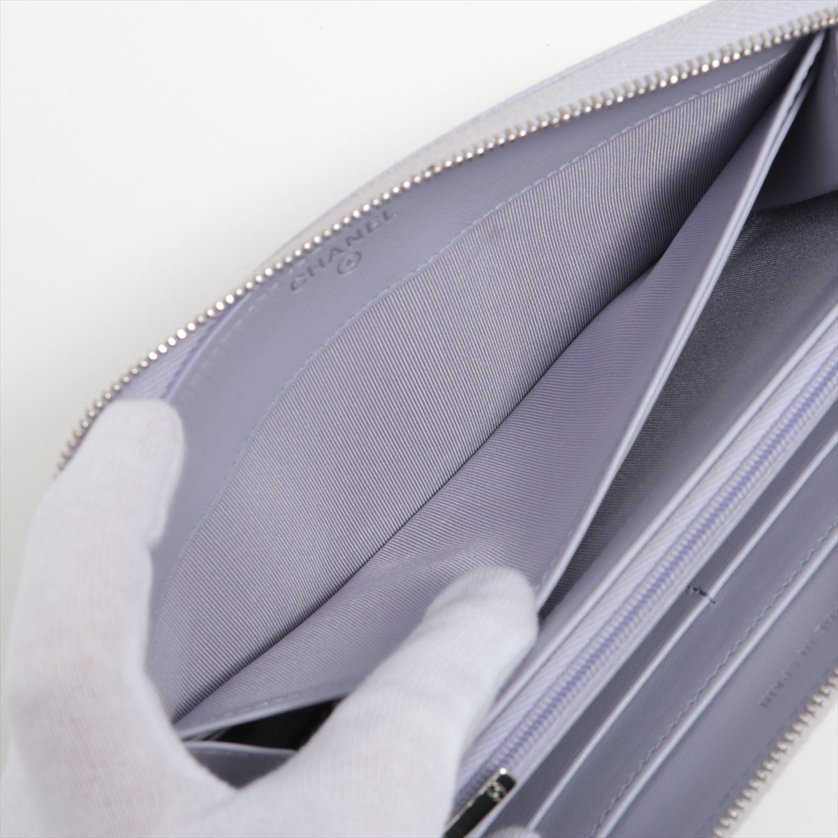 Chanel Caviar Classic Long Zipped Wallet Light Purple