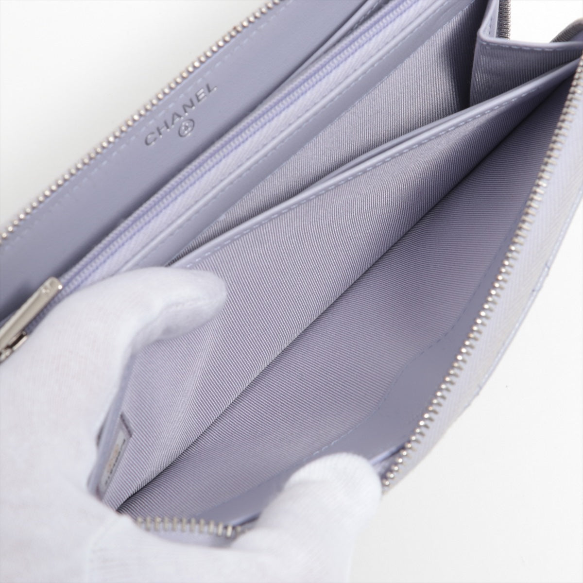 Chanel Caviar Classic Long Zipped Wallet Light Purple