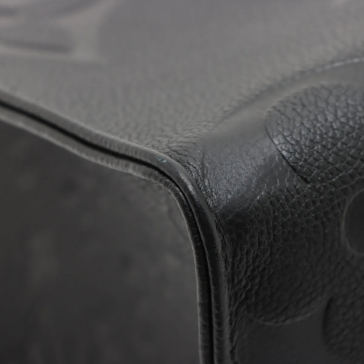 Louis Vuitton Black Monogram Empreinte Leather OnTheGo MM [Clearance Sale]