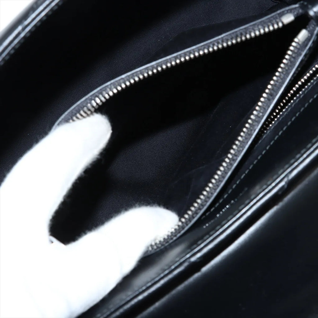 Saint Laurent Black Smooth Matelasse Leather Loulou Medium Shoulder Bag [Clearance Sale]