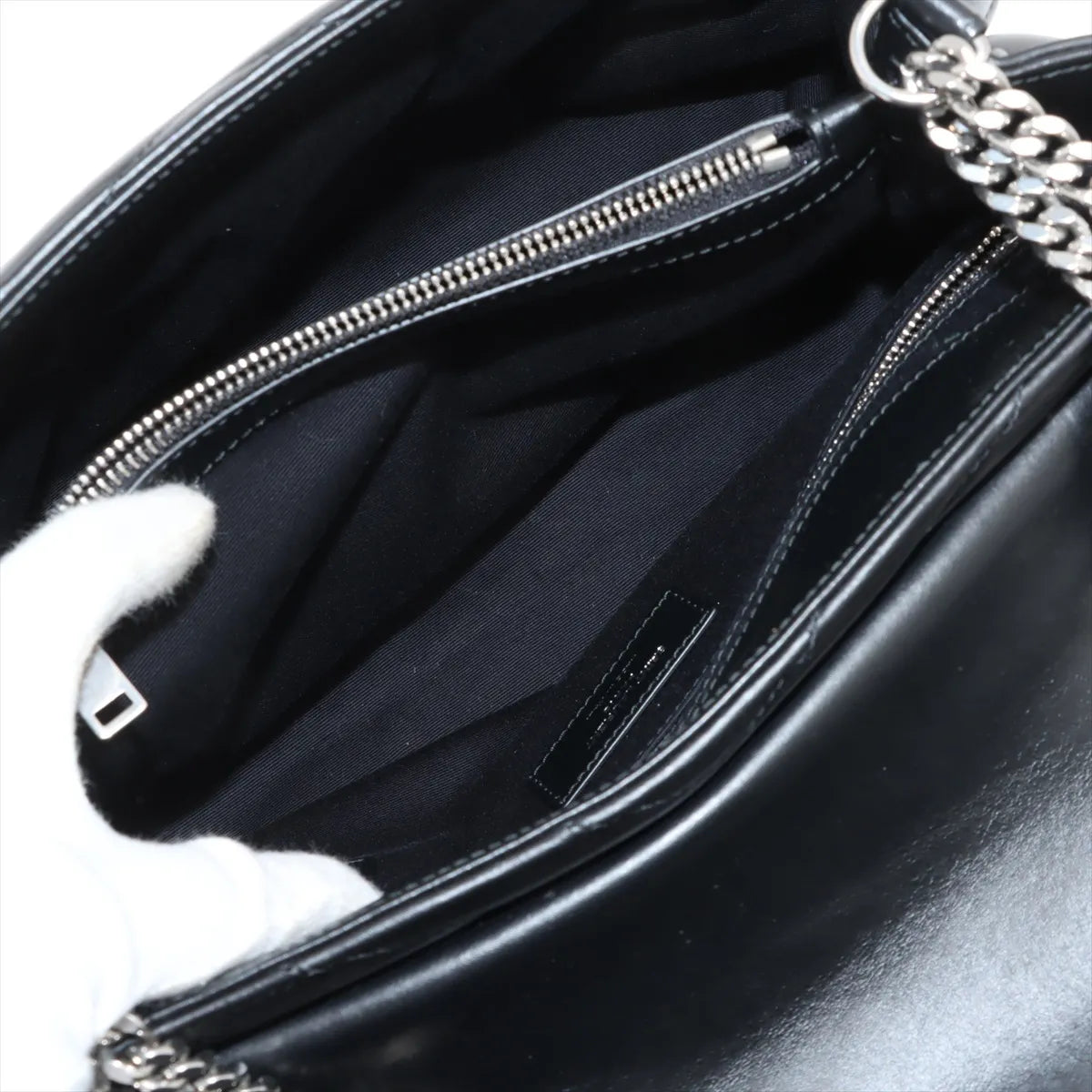 Saint Laurent Black Smooth Matelasse Leather Loulou Medium Shoulder Bag [Clearance Sale]