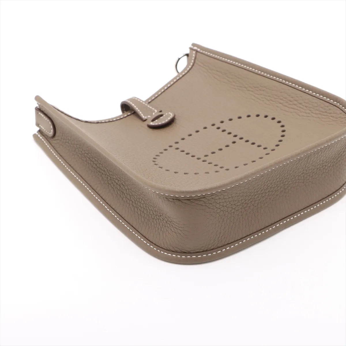 Hermes Taurillon Clemence (2025) Evelyne 16 TPM [Clearance Sale]