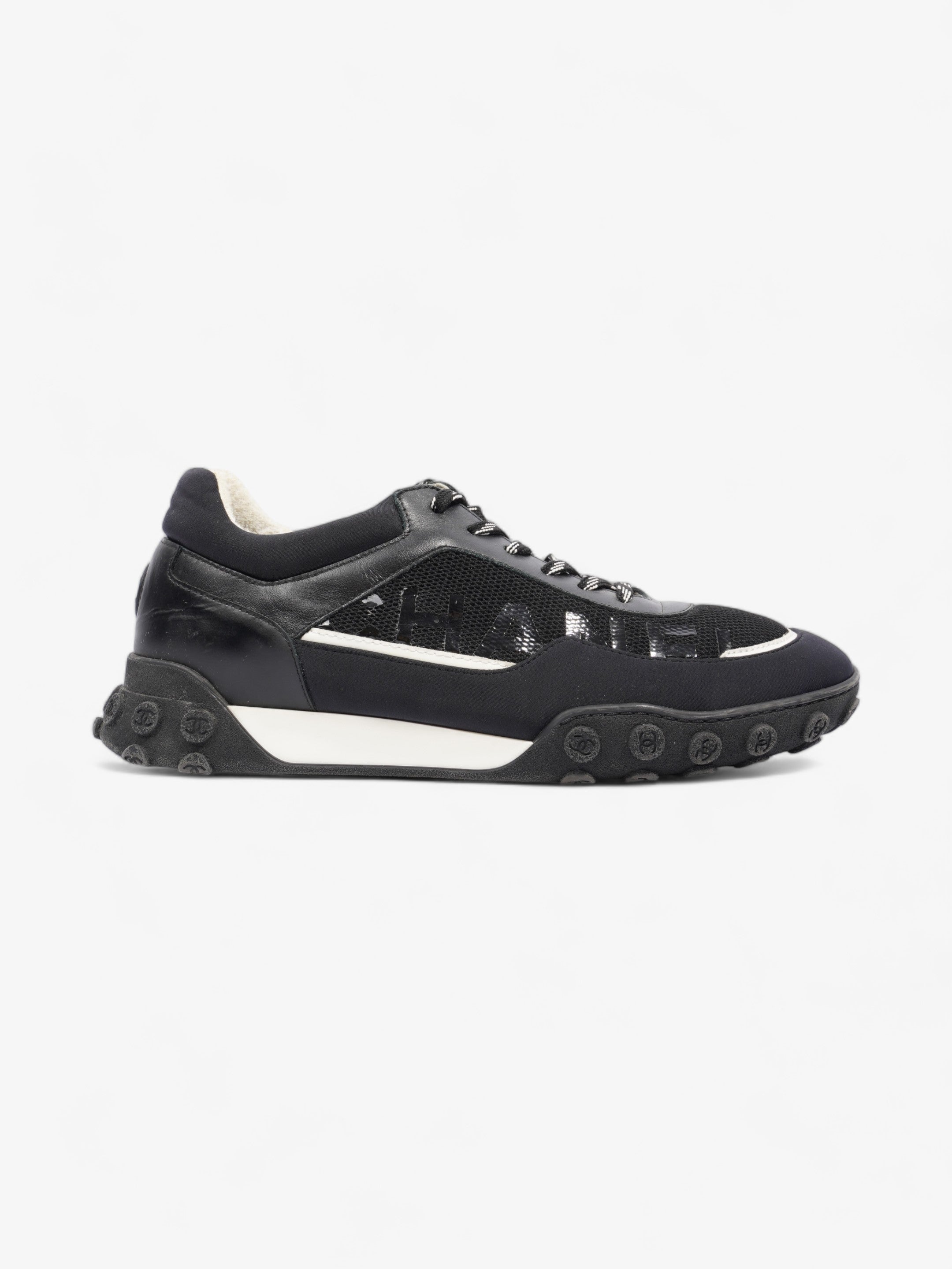 Chanel Low Top Sneaker Black / Navy Mesh EU 43 UK 9